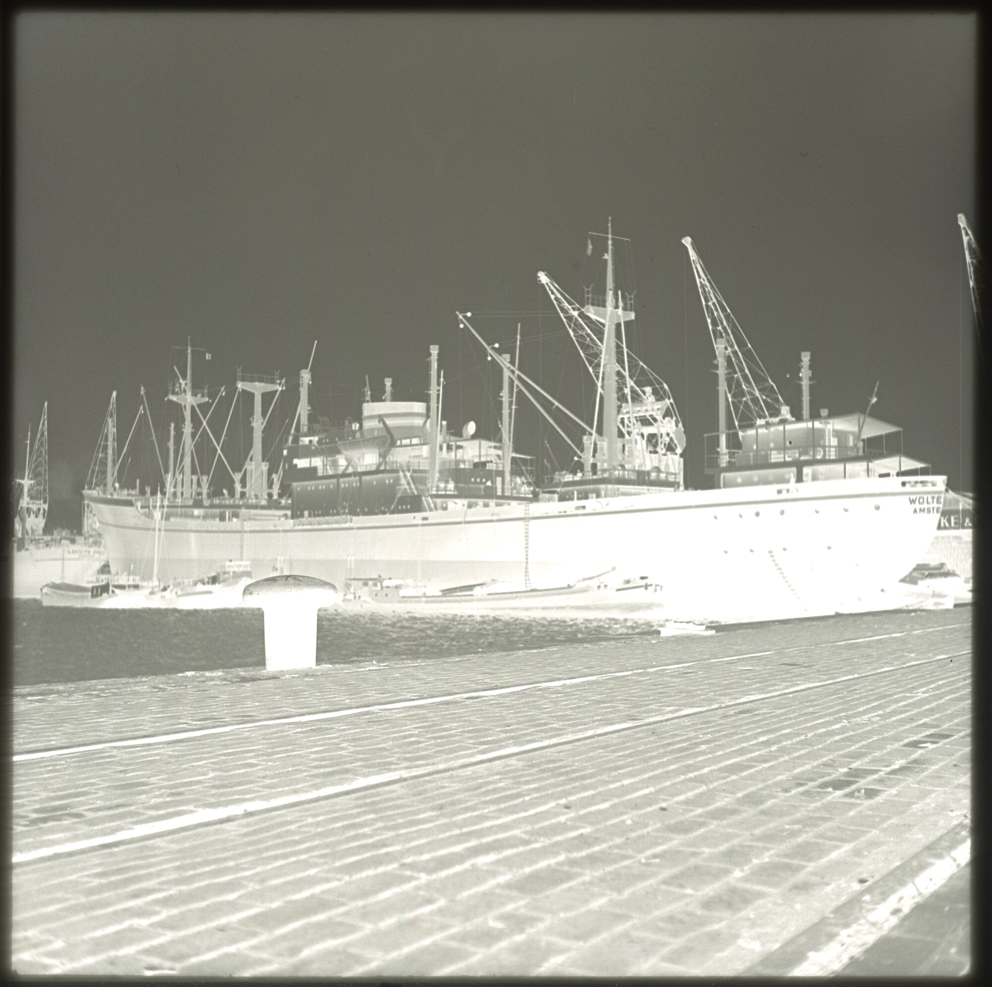A.5263(02); Negatieven van een reis met het vrachtschip 'Woltersum' van de Stoomvaart; negatief