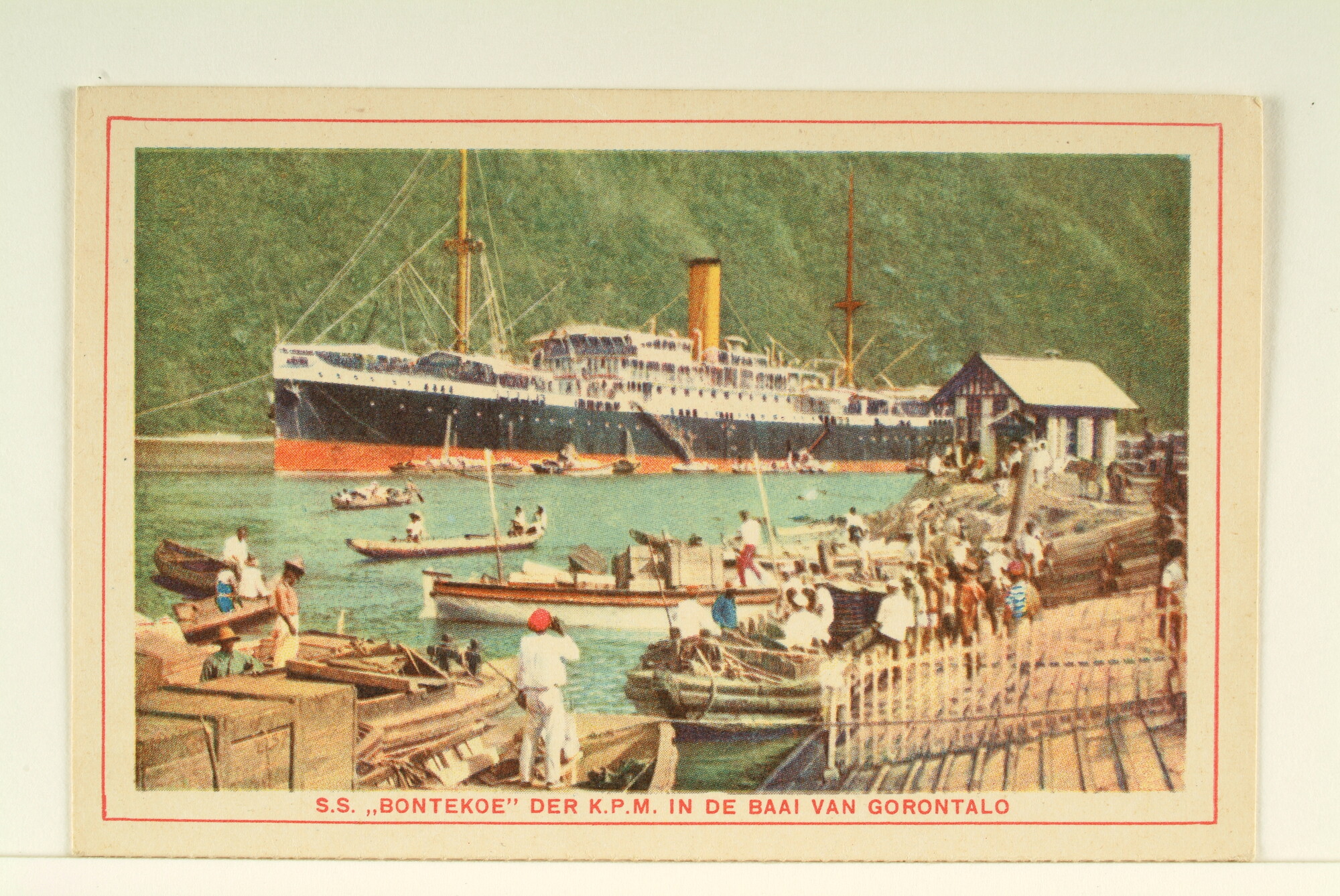 2003.0910; De baai van Gorontalo met het mailschip Bontekoe; prentbriefkaart