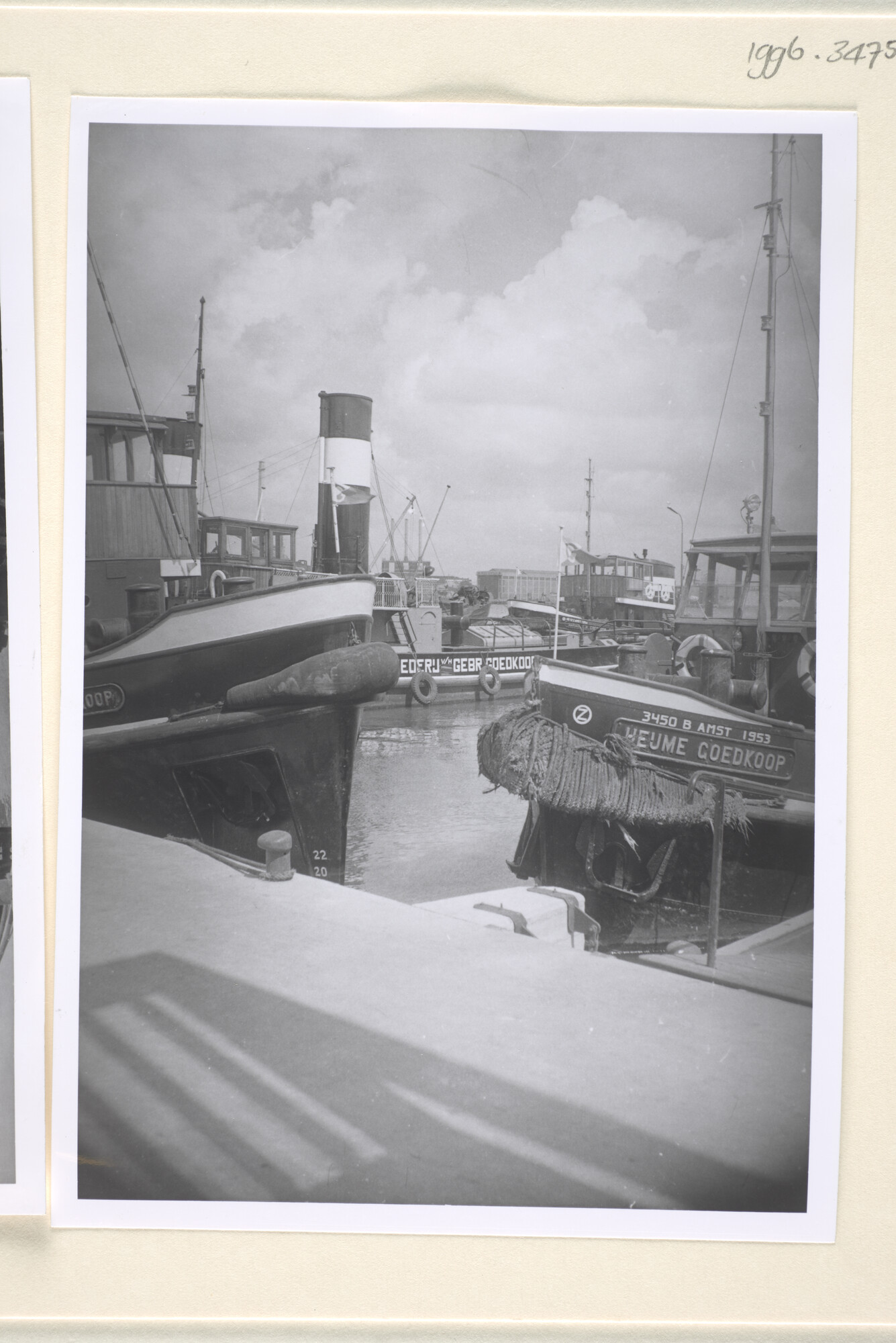 1996.3475; Reproductiefotos van de havensleepboten Heyme Goedkoop (15) [...]; fotoreportage
