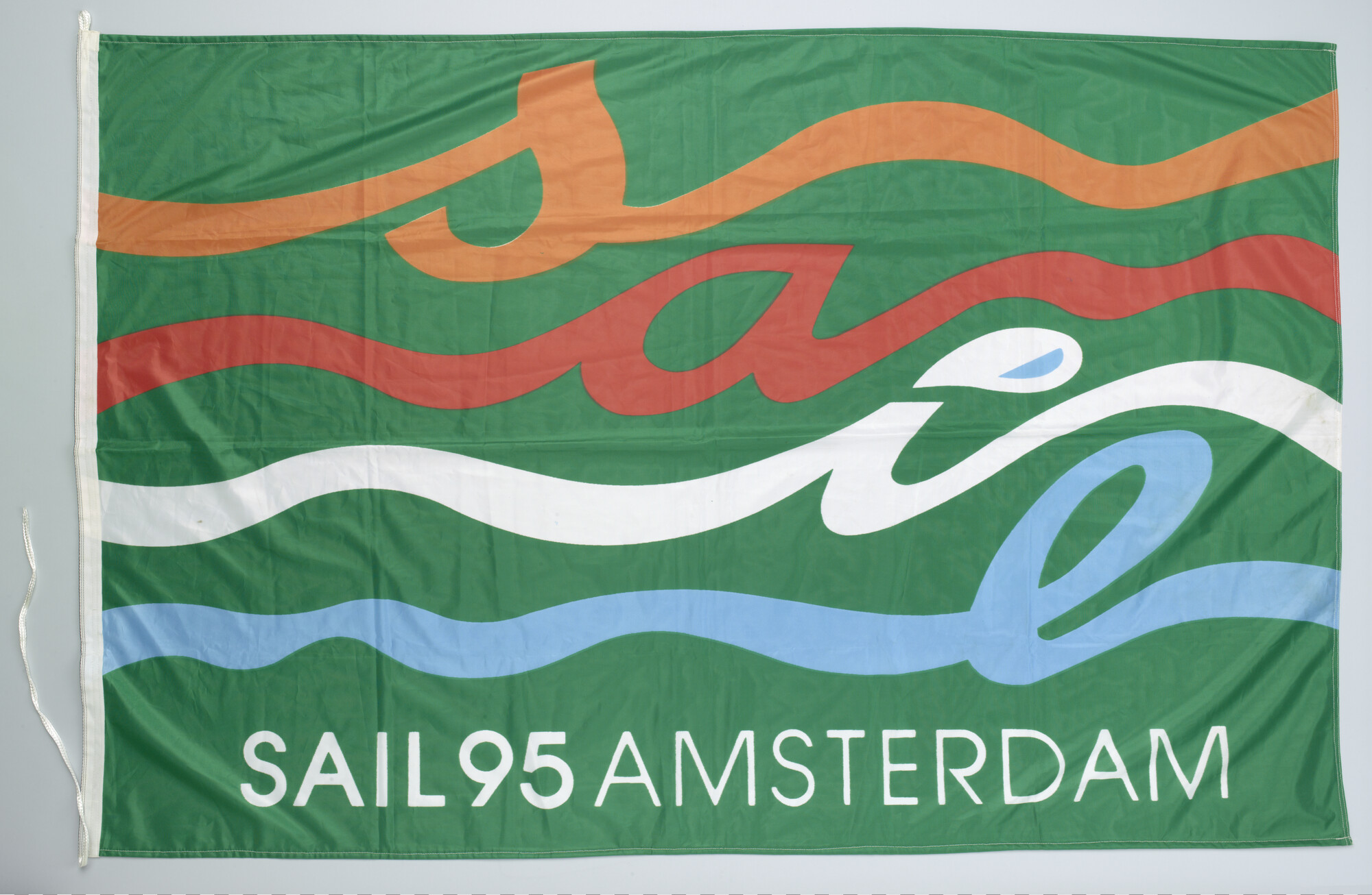 2014.0286; Een vlag van SAIL Amsterdam 1995; vlag