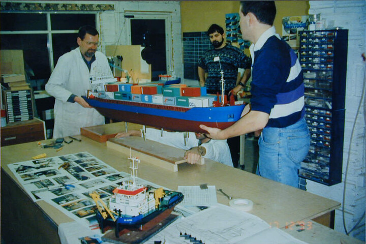 1993.5852; Model van de Damen Combi Coaster; scheepsmodel