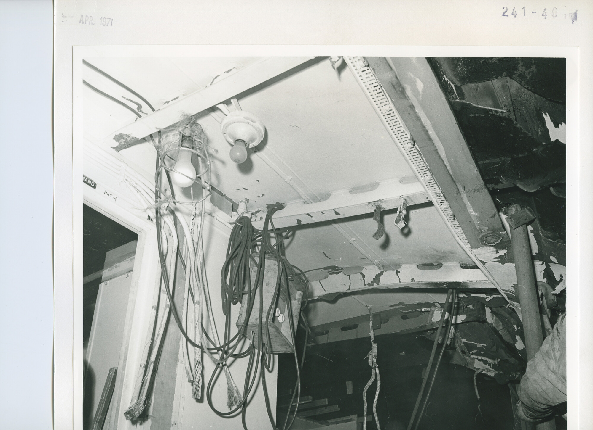 S.5444(5237)05; Foto van de reparatie van de aanvaringsschade aan het vrachtschip Tasmania; foto