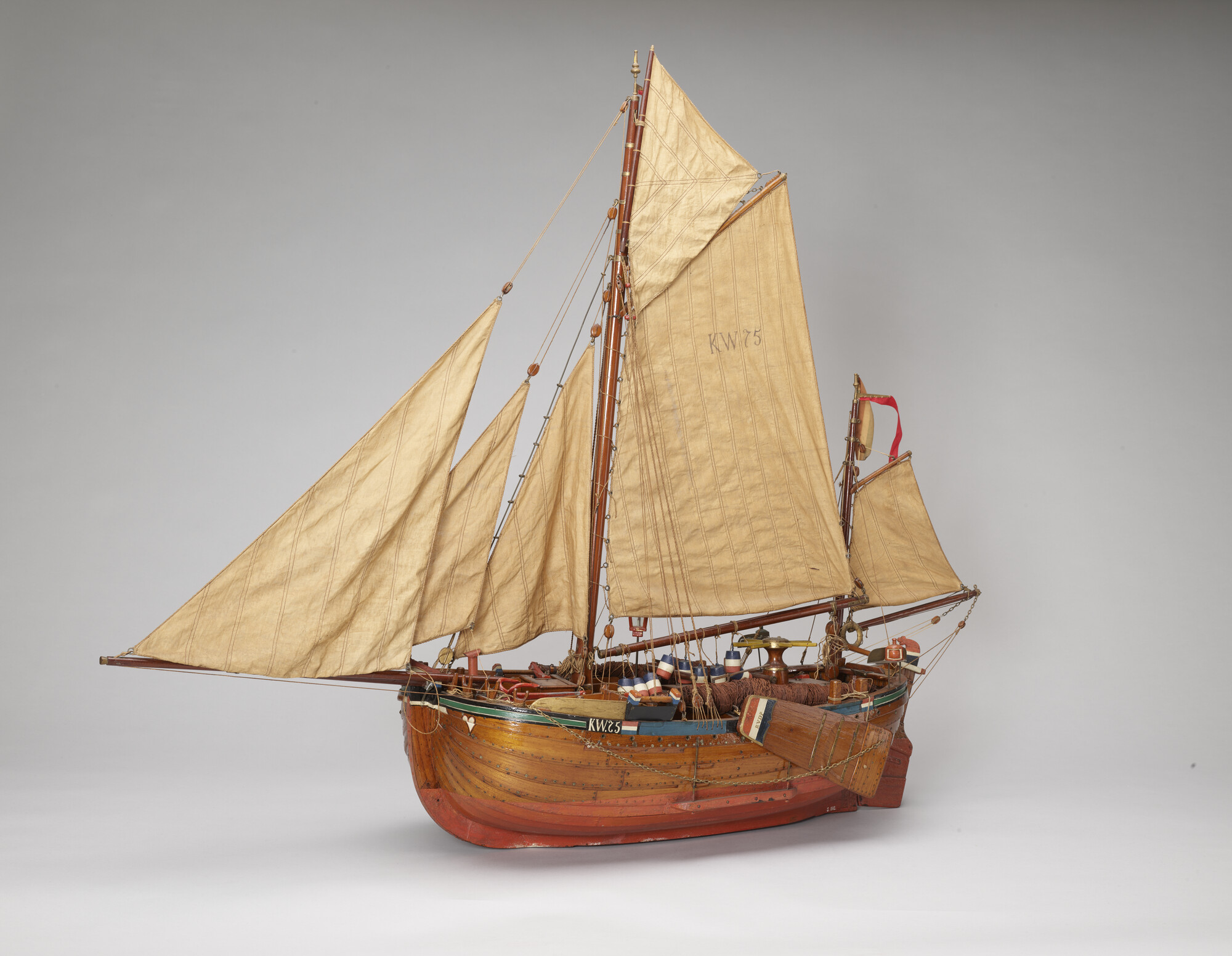 S.0892; Model van de Katwijker bom Hertog Hendrik; scheepsmodel