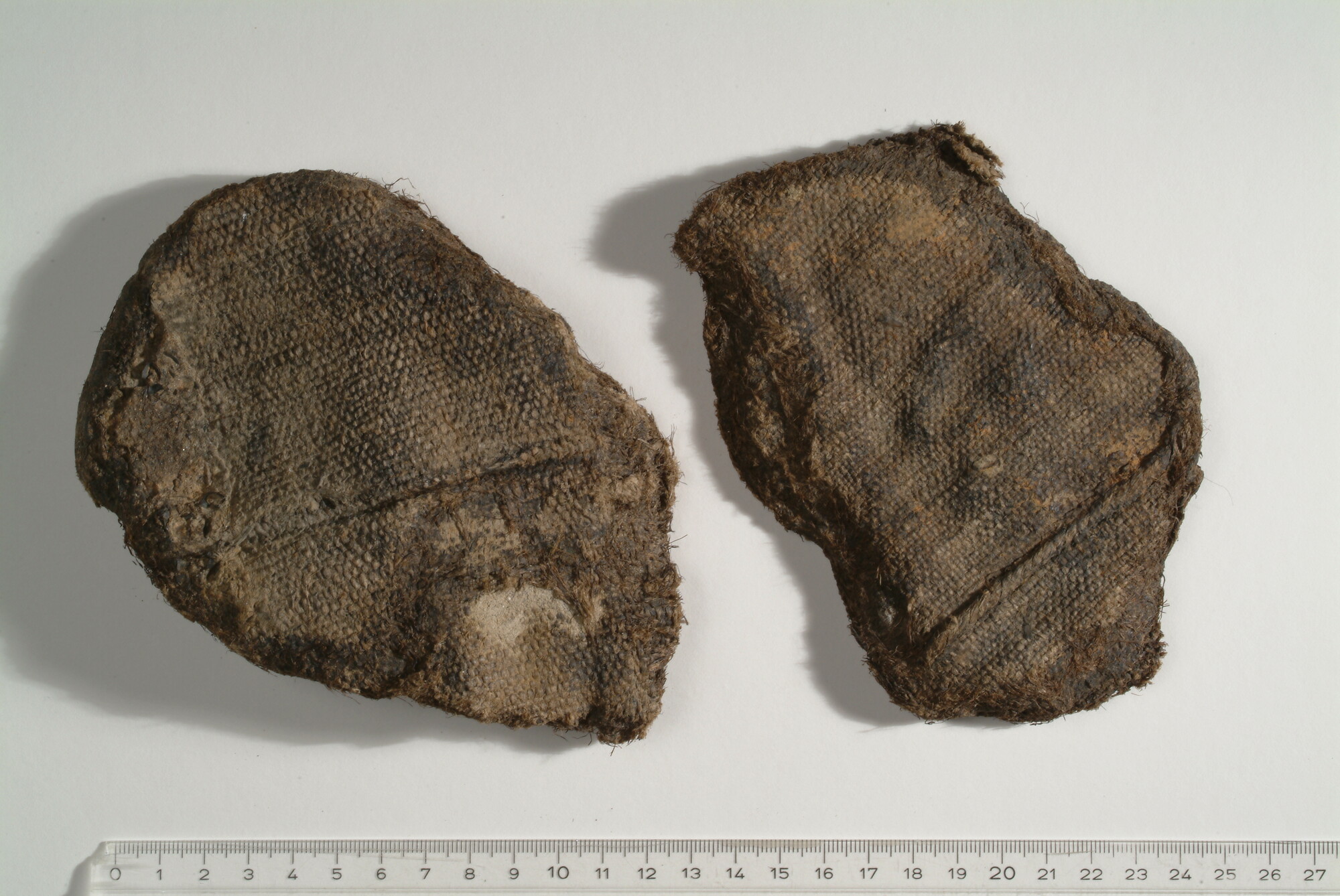 S.6911(04)1; Fragment van zeildoek; zeildoek