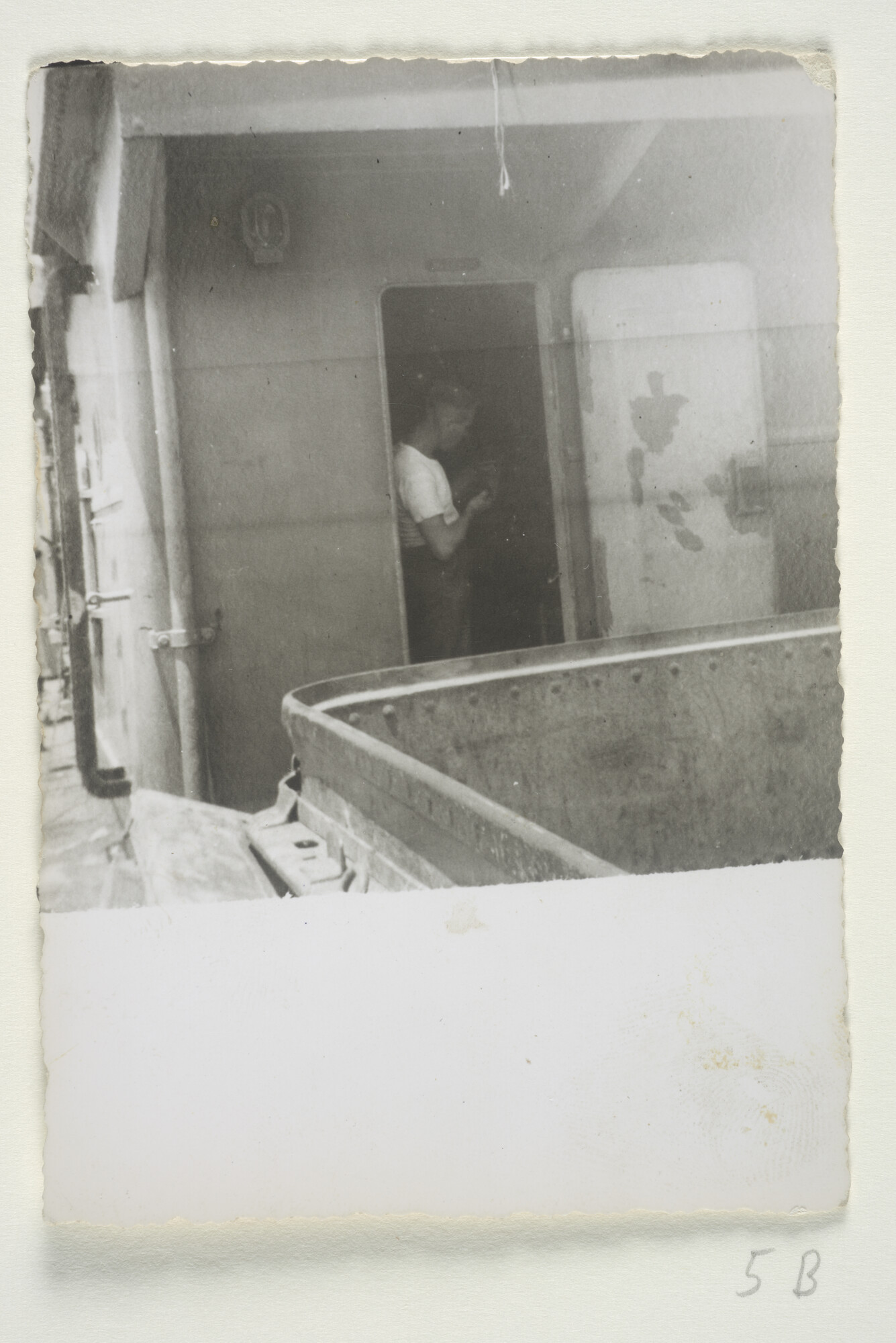 S.5009(03)05; Drie opnamen gemaakt aan boord van ms. Celebes; fotoreportage