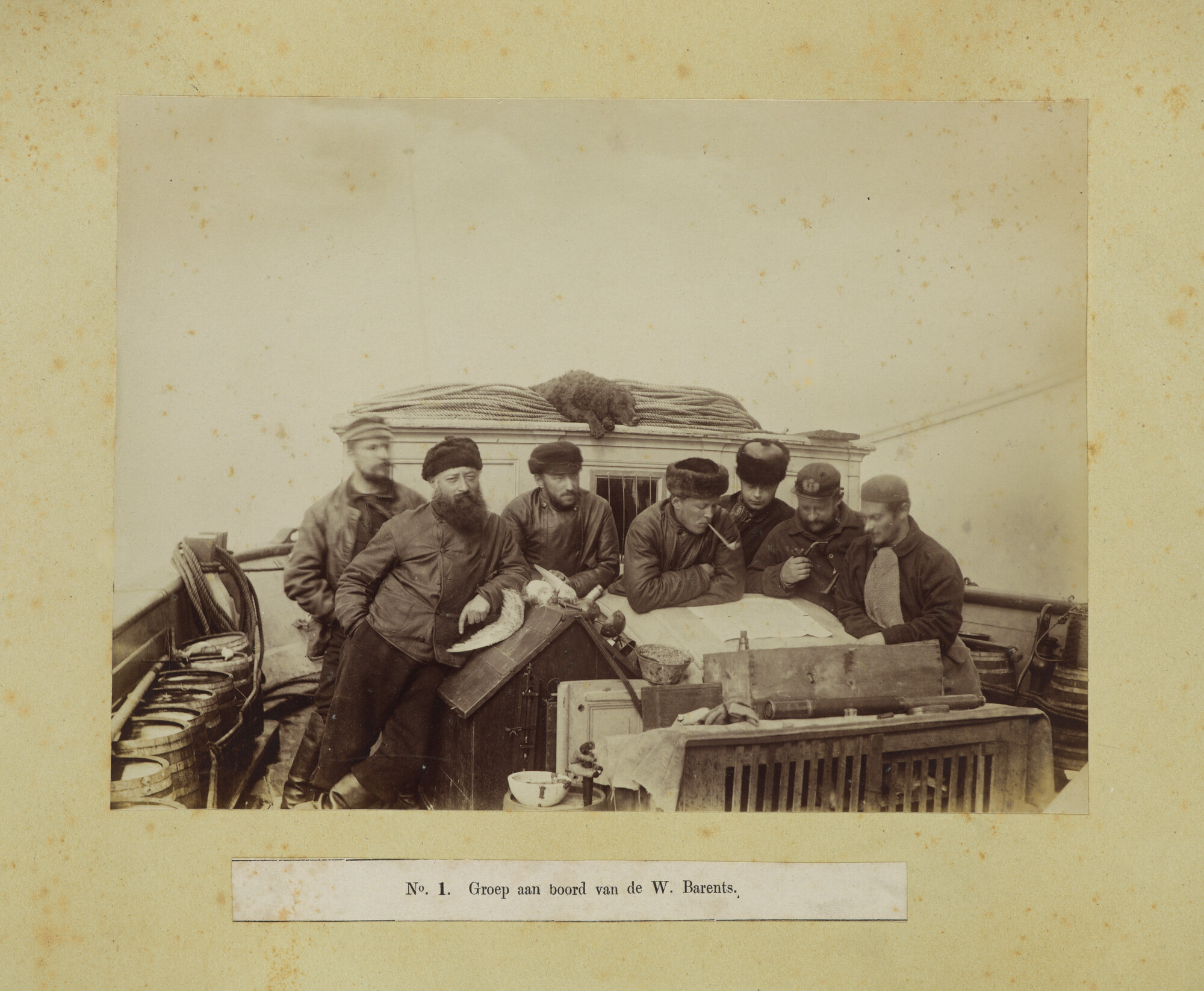 S.2956(09); Album met foto's van de Tweede Noordpoolexpeditie van de Willem Barents; fotoalbum