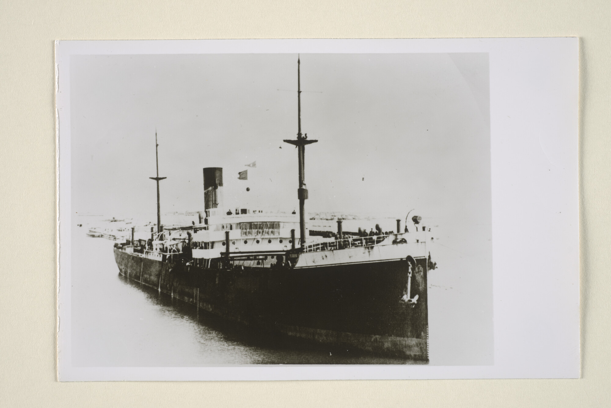 1995.1748; Het vrachtschip ss. 'Banka' van de SMN (Vooraanzicht); foto