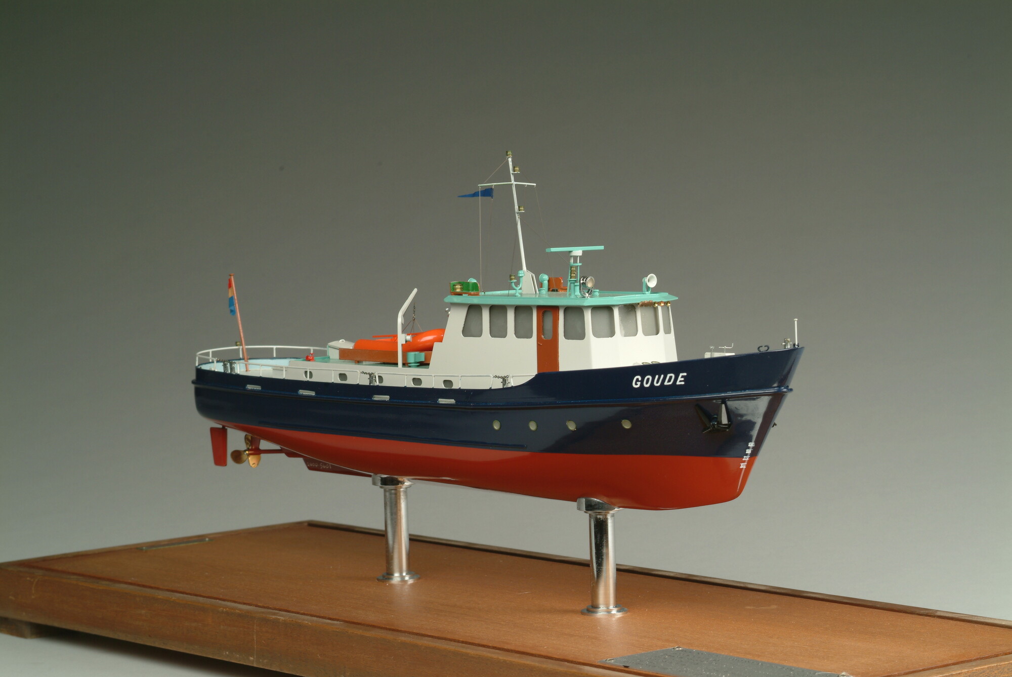 2000.5601; Model van het patrouillevaartuig Goude; scheepsmodel