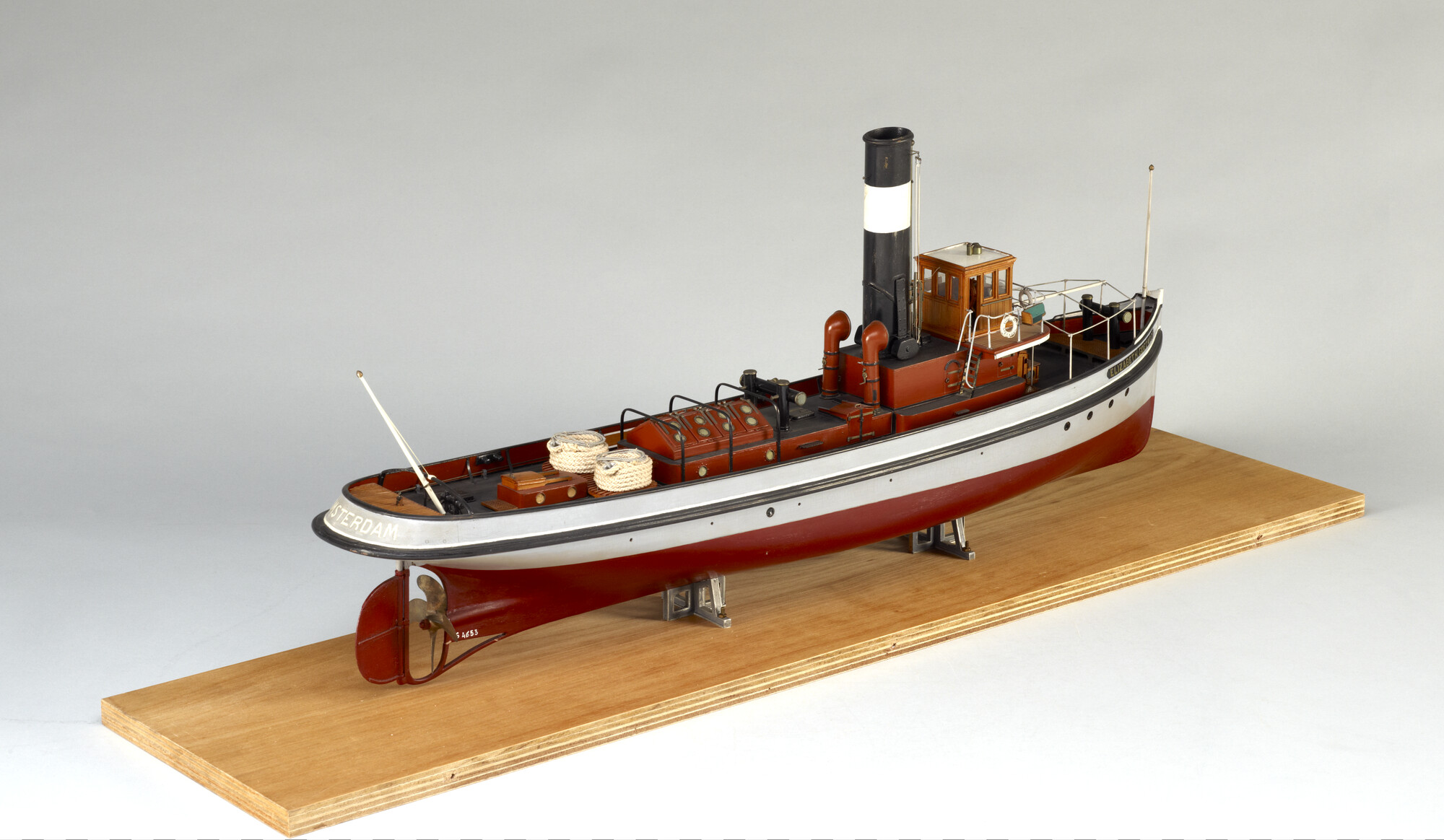 S.4653; Model van de havensleepboot Elizabeth Goedkoop; scheepsmodel