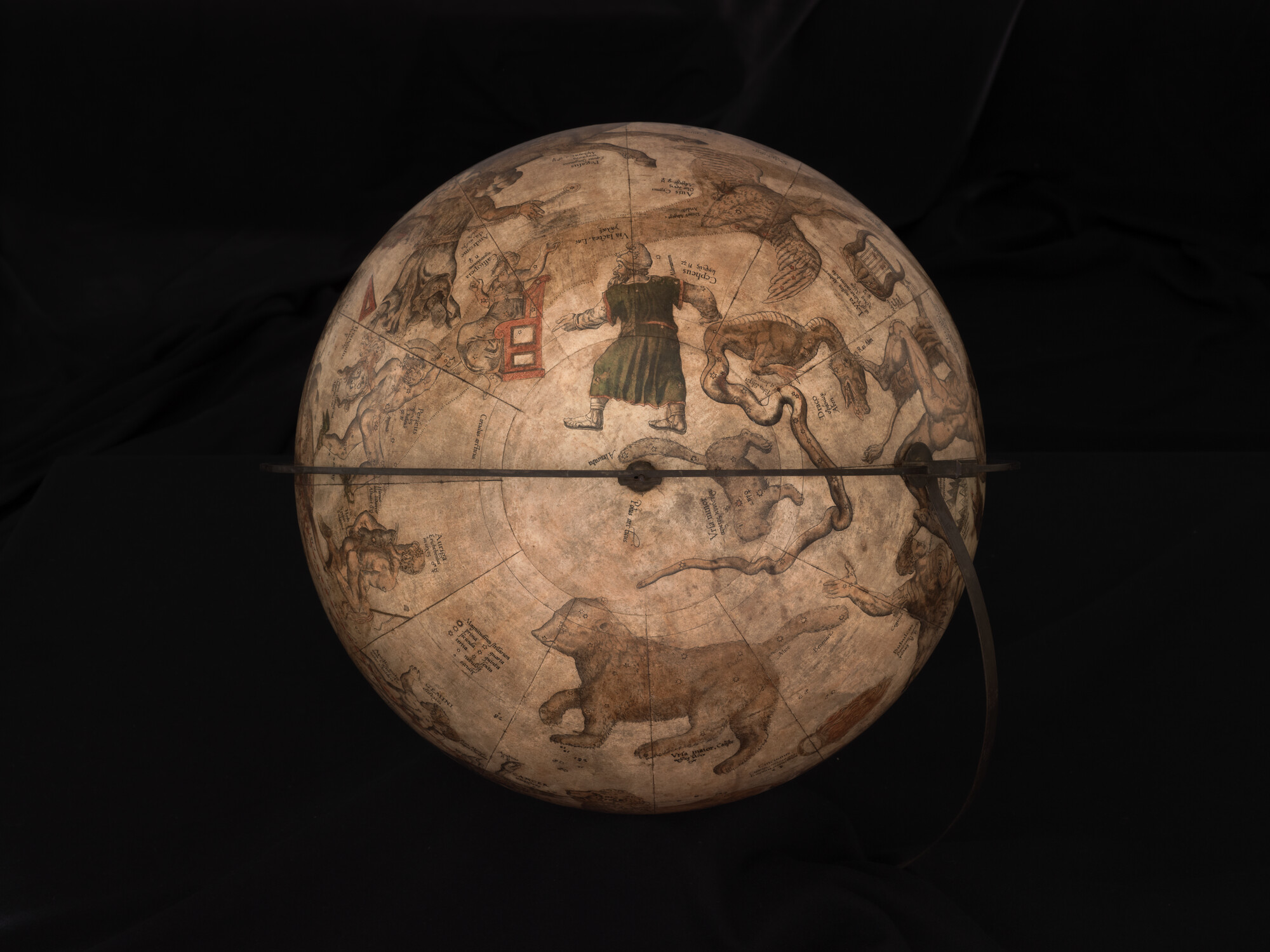A.1175(01); Hemelglobe van 42 cm door Gerard Mercator, 1551; globe