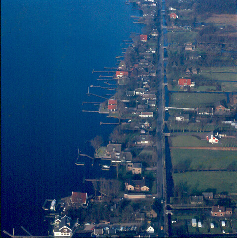S.9100(3729); Dia van de Loosdrechtse Plassen; diapositief