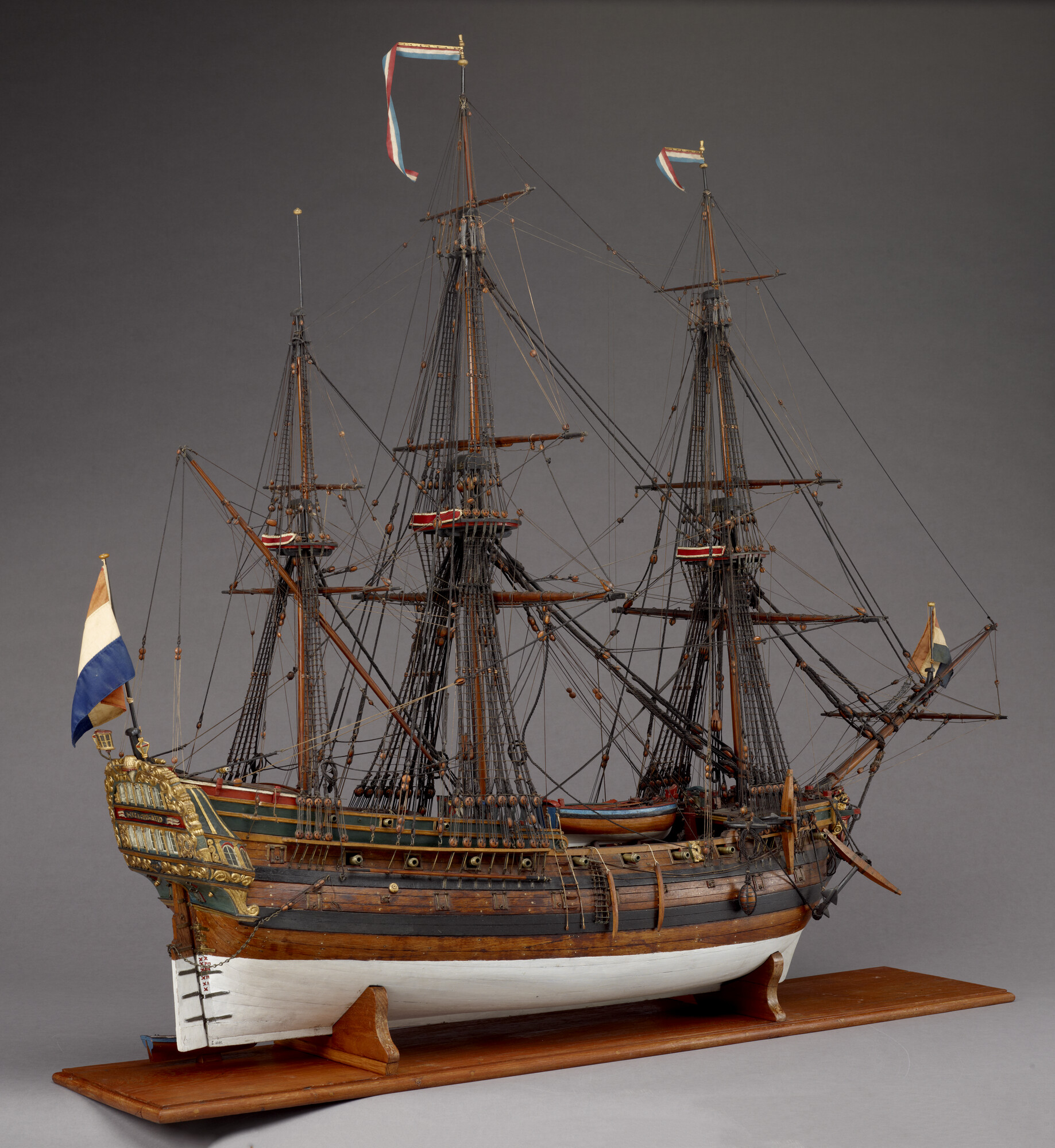 S.2397; Model van de Oost-Indiëvaarder Gerechtigheid; scheepsmodel