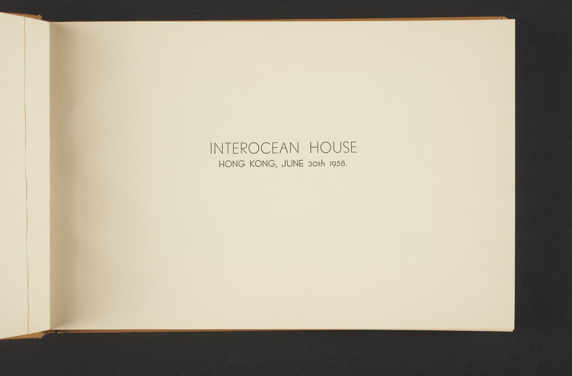 2015.1296; Fotoalbum van het kantoor van de Royal Interocean Lines te Hongkong; fotoalbum