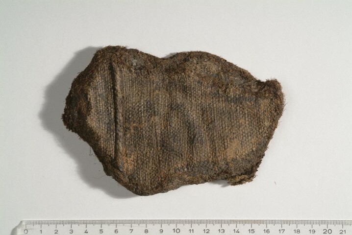 S.6911(04)2; Fragment van zeildoek; zeildoek