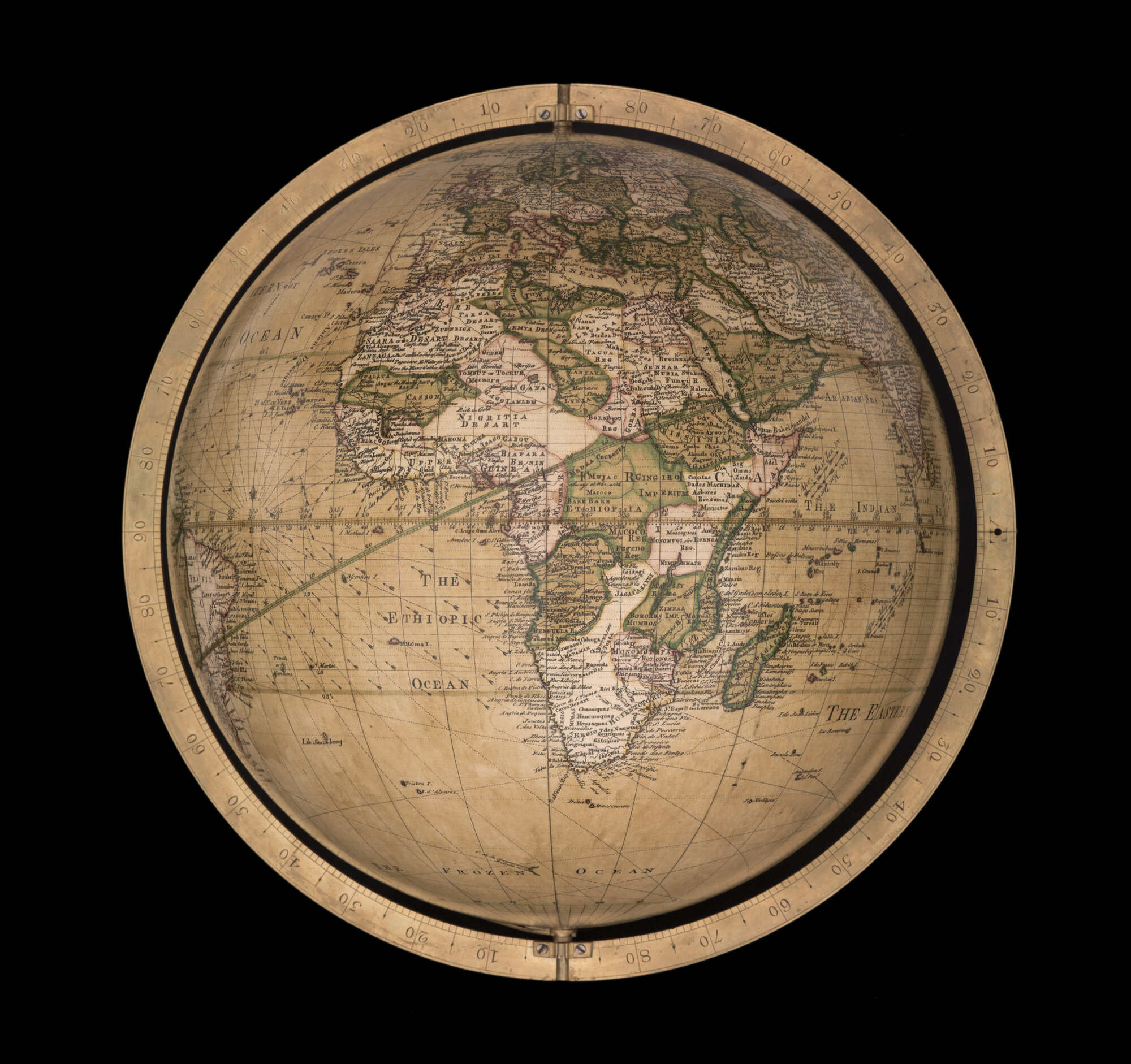 S.3099(01); Aardglobe van 31 cm doorsnede door George Adams, 1766; globe