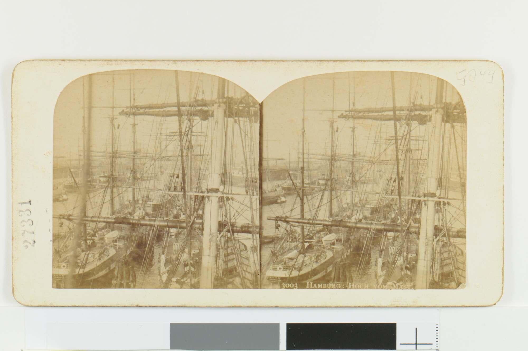 A.4485(02)18; Stereofoto van de driemast ijzeren bark 'Siam' [gebouwd 1889 bij Joh. Lange te Vegesack voor W. Cordes & Co te Bremen]; foto