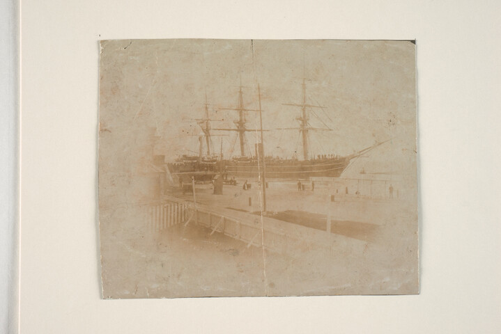 1994.6328; Het fregat met stoomvermogen Hr.Ms. Johan Willem Friso; foto