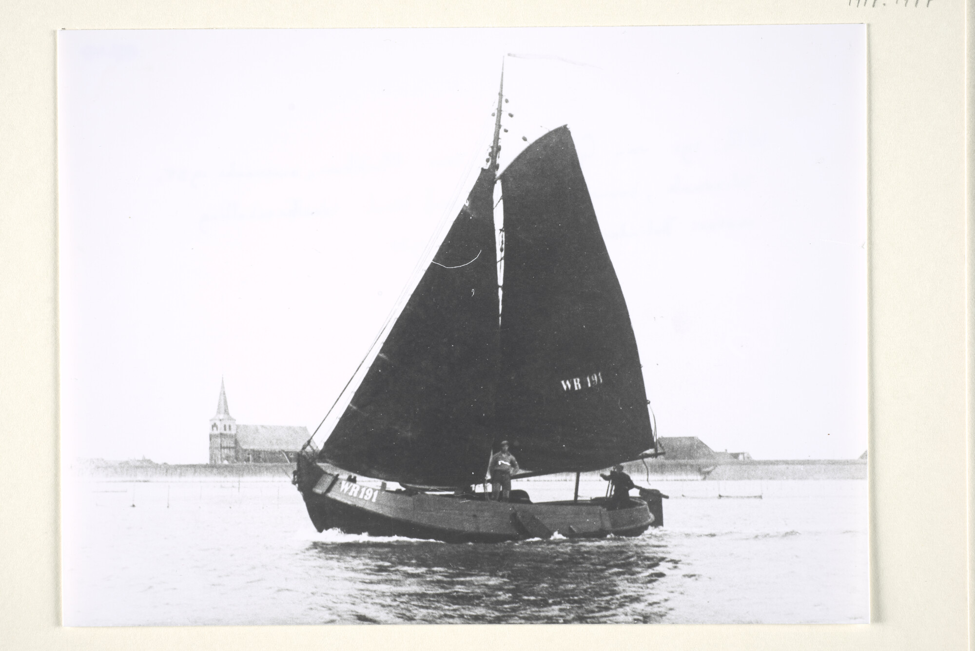 1997.1497; De Wieringeraak WR 191 van Gert Kooy, omstreeks 1935, gebouwd in 1900; foto