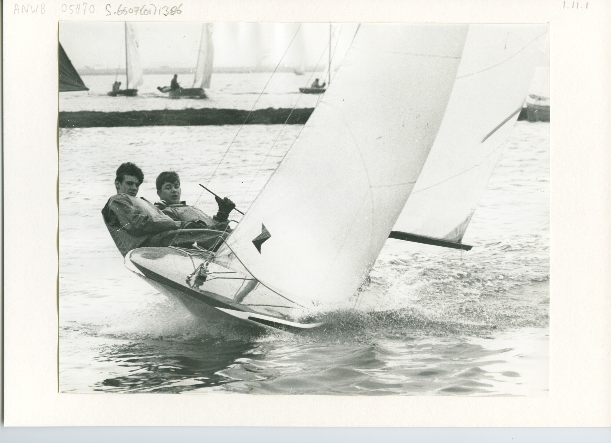 S.6507(01)1386; Pasen 1966; foto
