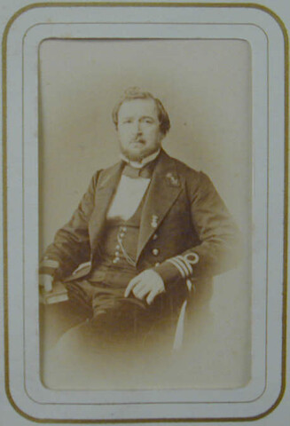 S.0576(01)101; Portretfoto van kapitein-luitenant-ter-zee H.A. Modderman (1819-1867); foto