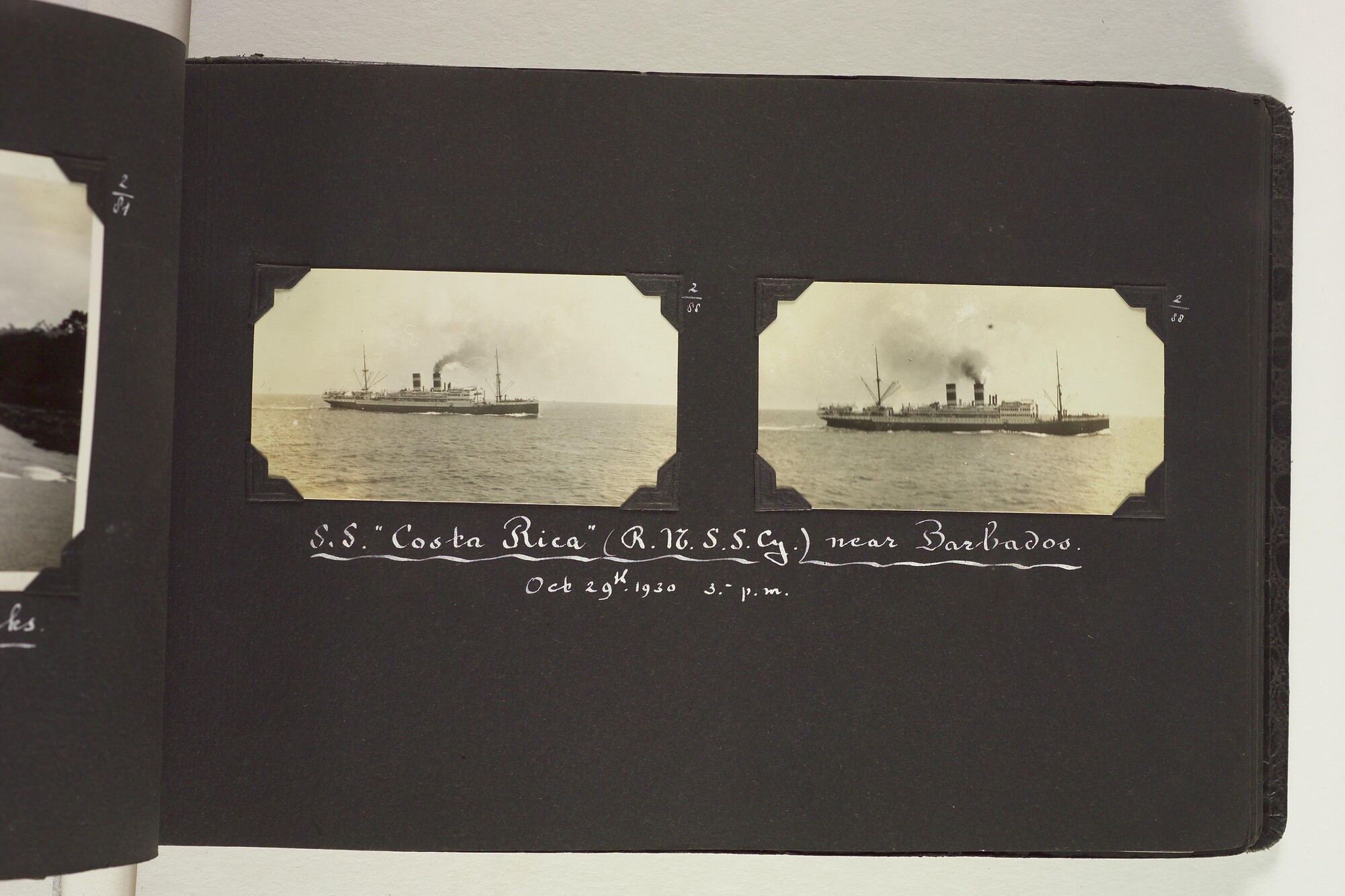 S.6156(06)l; Fotoalbum l) uit een serie van veertien uit de Collectie Job over zijn reizen met ss. 'Stuyvesant' en 'Venezuela' van de KNSM [...]; fotoalbum