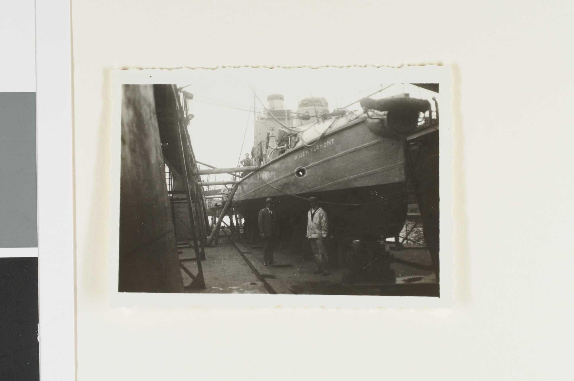 A.2867(01)086; De torpedoboot Hr.Ms. 'Willem Warmont' gezien in het droogdok van de Rijkswerf Willemsoord (Den Helder); foto