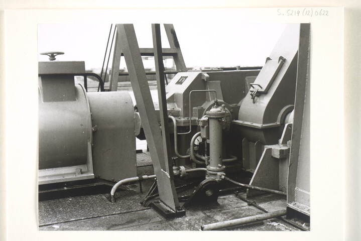 S.5219(12)0622; Foto's van de emmerbaggermolen ''s-Gravenhage'; fotoreportage