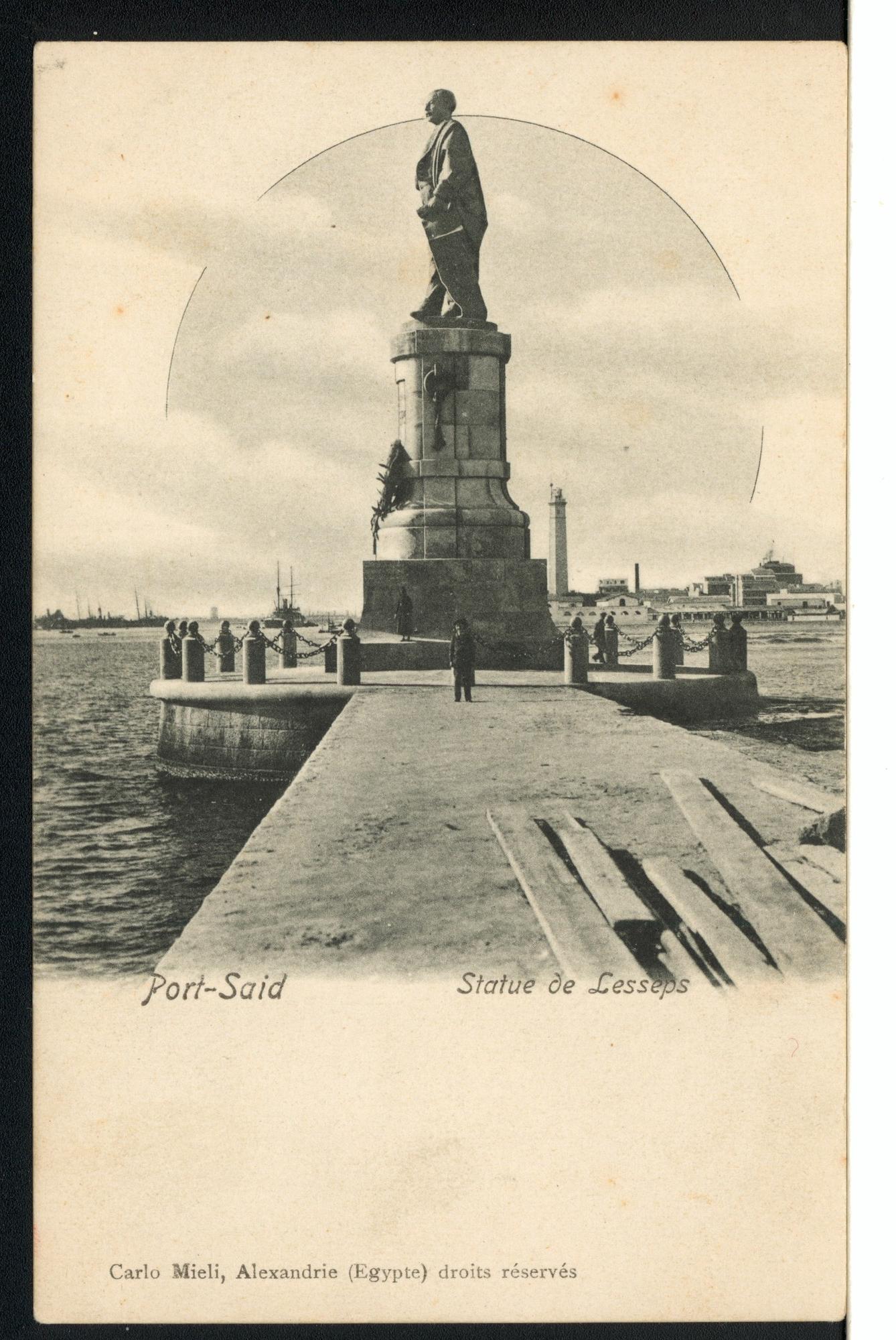 S.7472; Gezicht op het standbeeld van Ferdinand de Lesseps in Port Said; prentbriefkaart