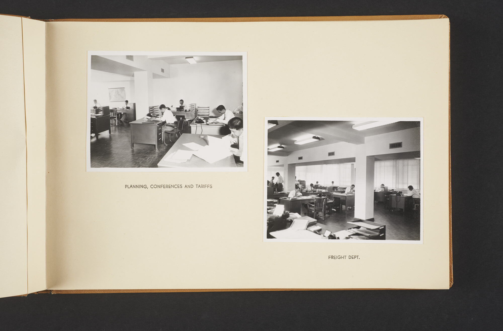 2015.1296; Fotoalbum van het kantoor van de Royal Interocean Lines te Hongkong; fotoalbum