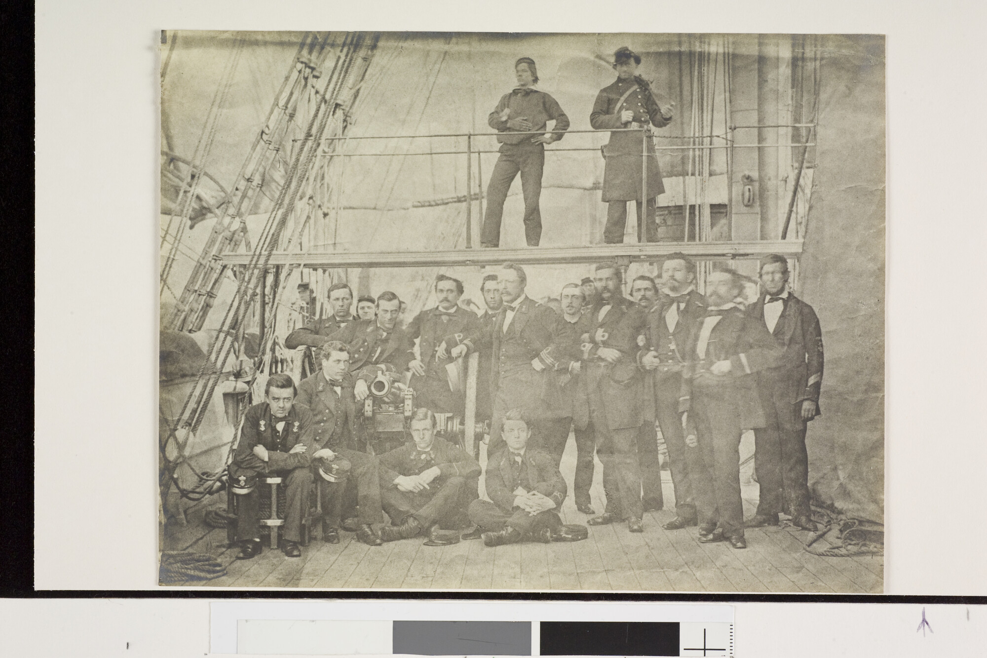 A.1361(25) [nr 0013]; De officieren van Z.M. 'Medusa'; foto