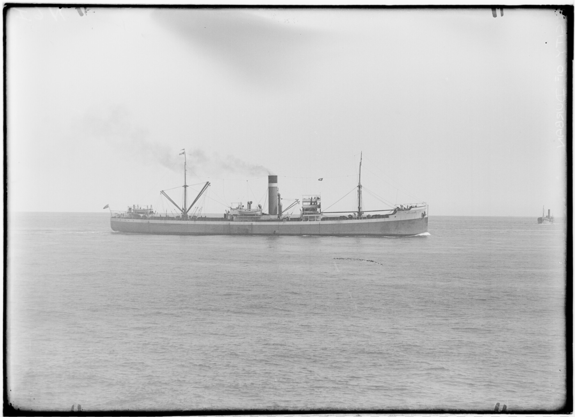 2018.1070; Glasnegatief van het vrachtschip City of Durban (Brits, 1921); glasnegatief