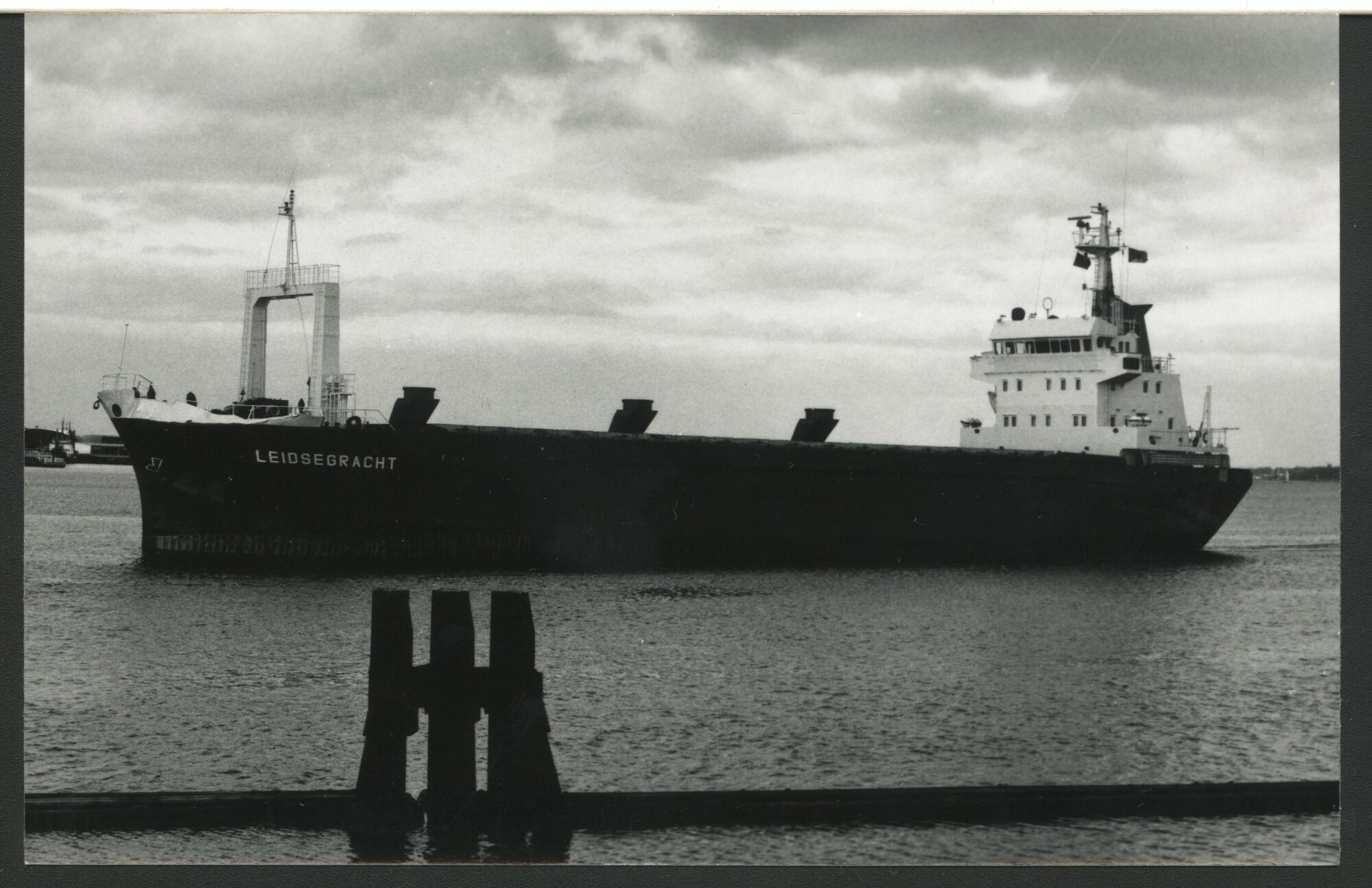 1993.6614; De coaster ms. Leidsegracht van Gracht Maatschappij (Spliethoffs [...]; prentbriefkaart