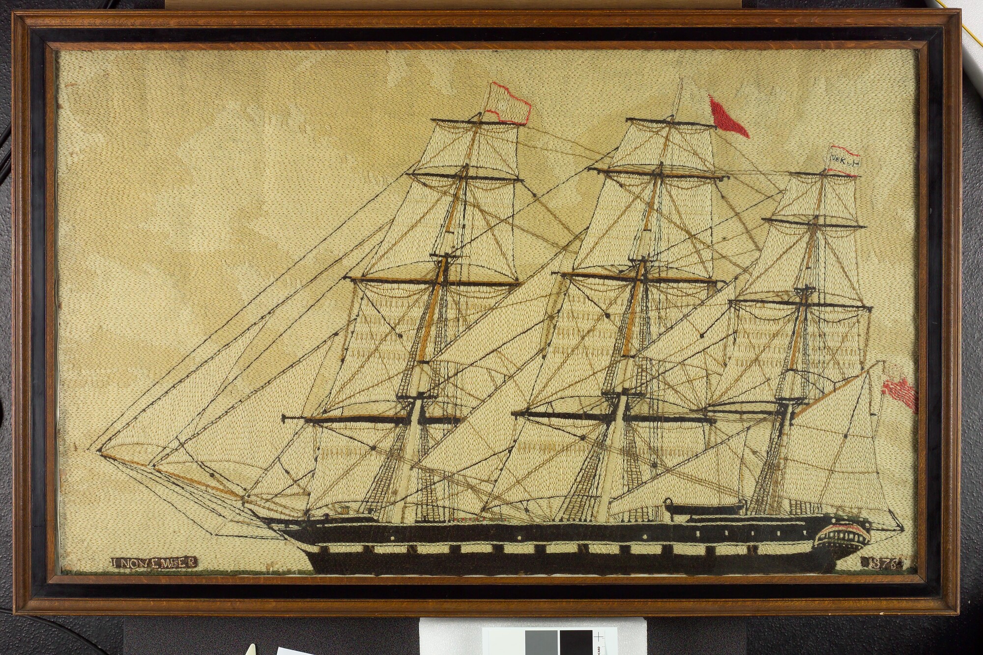 A.0603; Textielschilderij van een fregat; textielschilderij