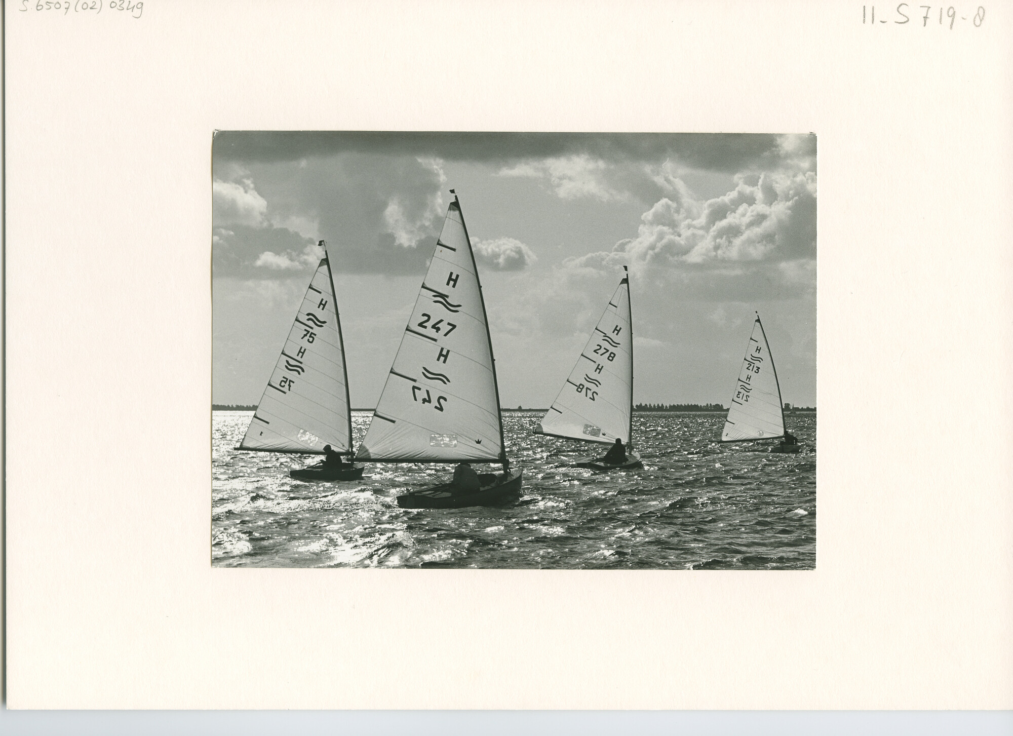 S.6507(02)0349.04; Zwart-wit foto van het Nederlands Kampioenschap Finnjol 1965 voor Medemblik; foto