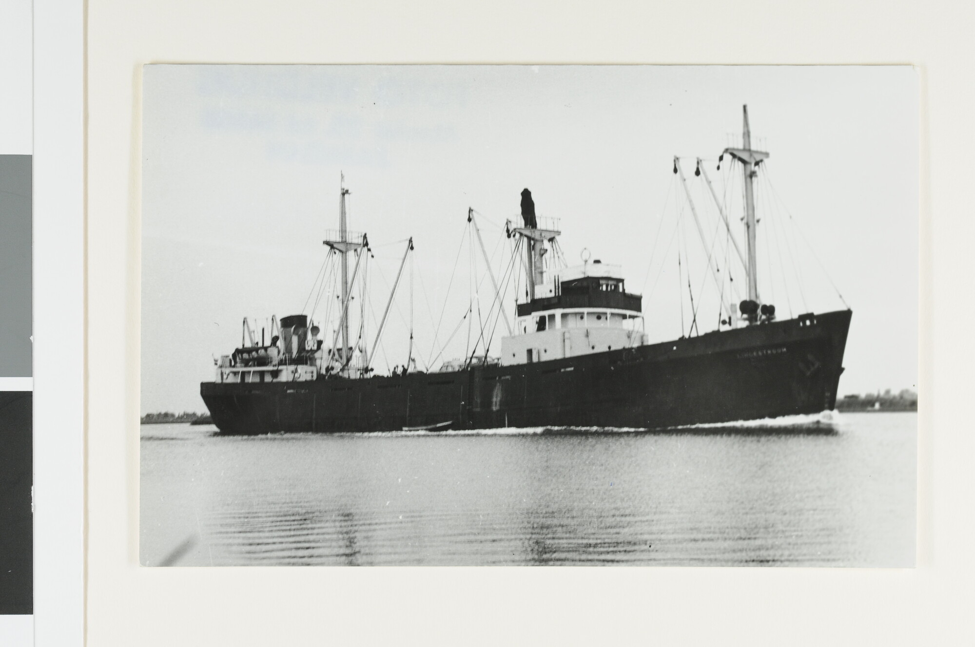 A.4743(24); Het vrachtschip ms. 'Lingestroom' van de Hollandsche Stoomboot Maatschappij; foto