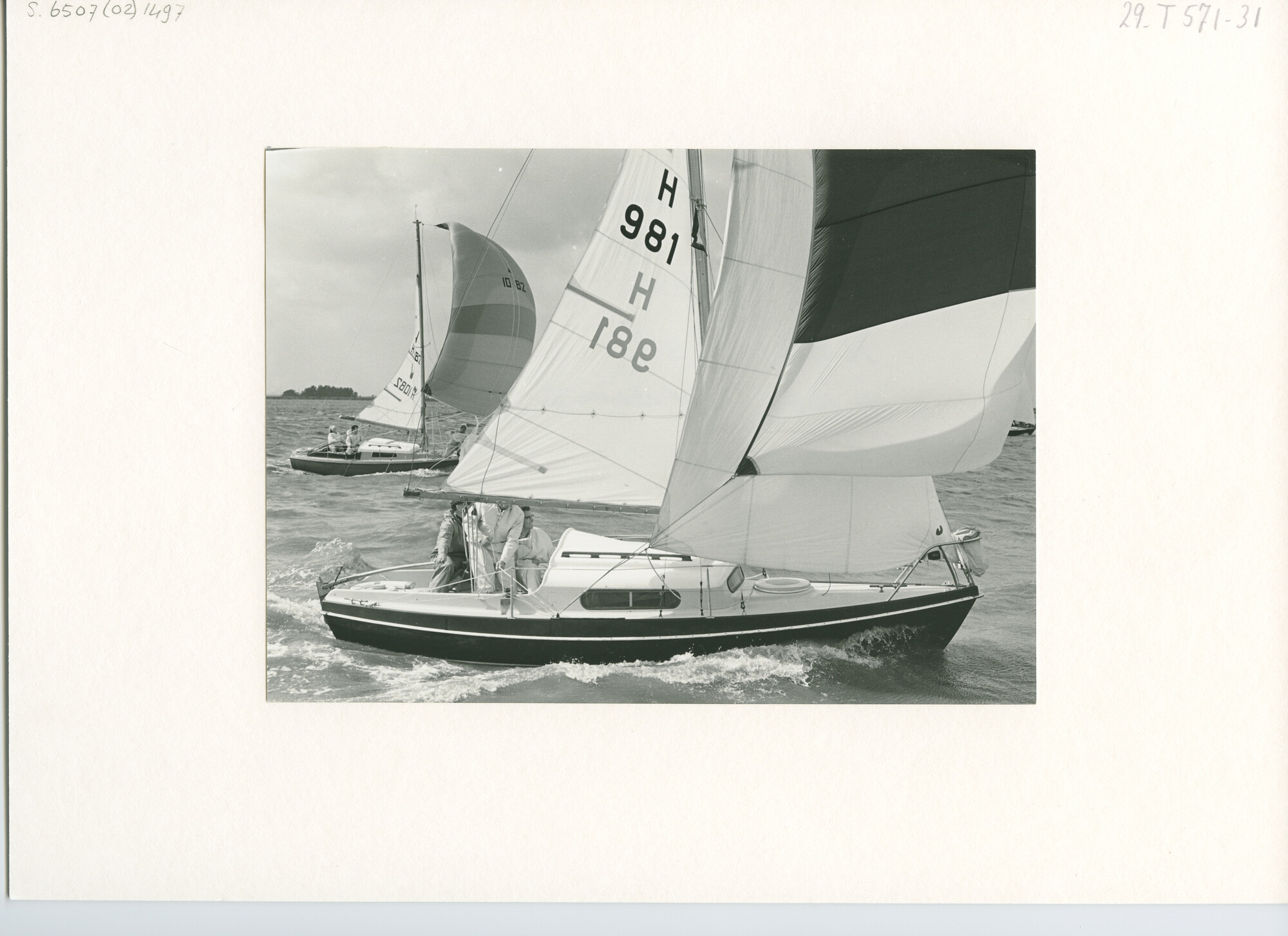 S.6507(02)1497.01; Zwart-wit foto van de Trintelwedstrijd 1966; foto