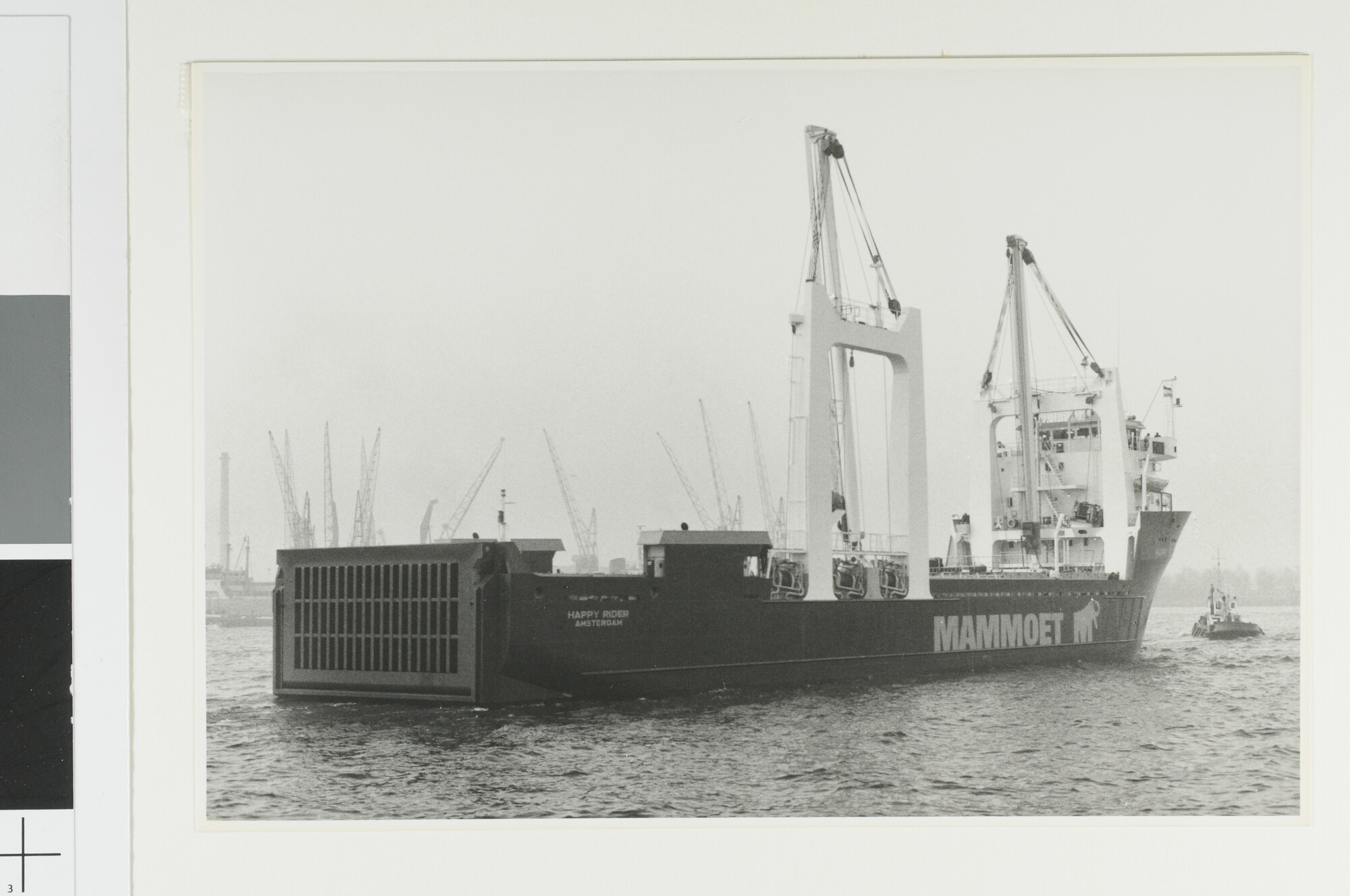 1992.1482; Het zwaarladingschip Happy Rider voor de KNSM; fotoreportage