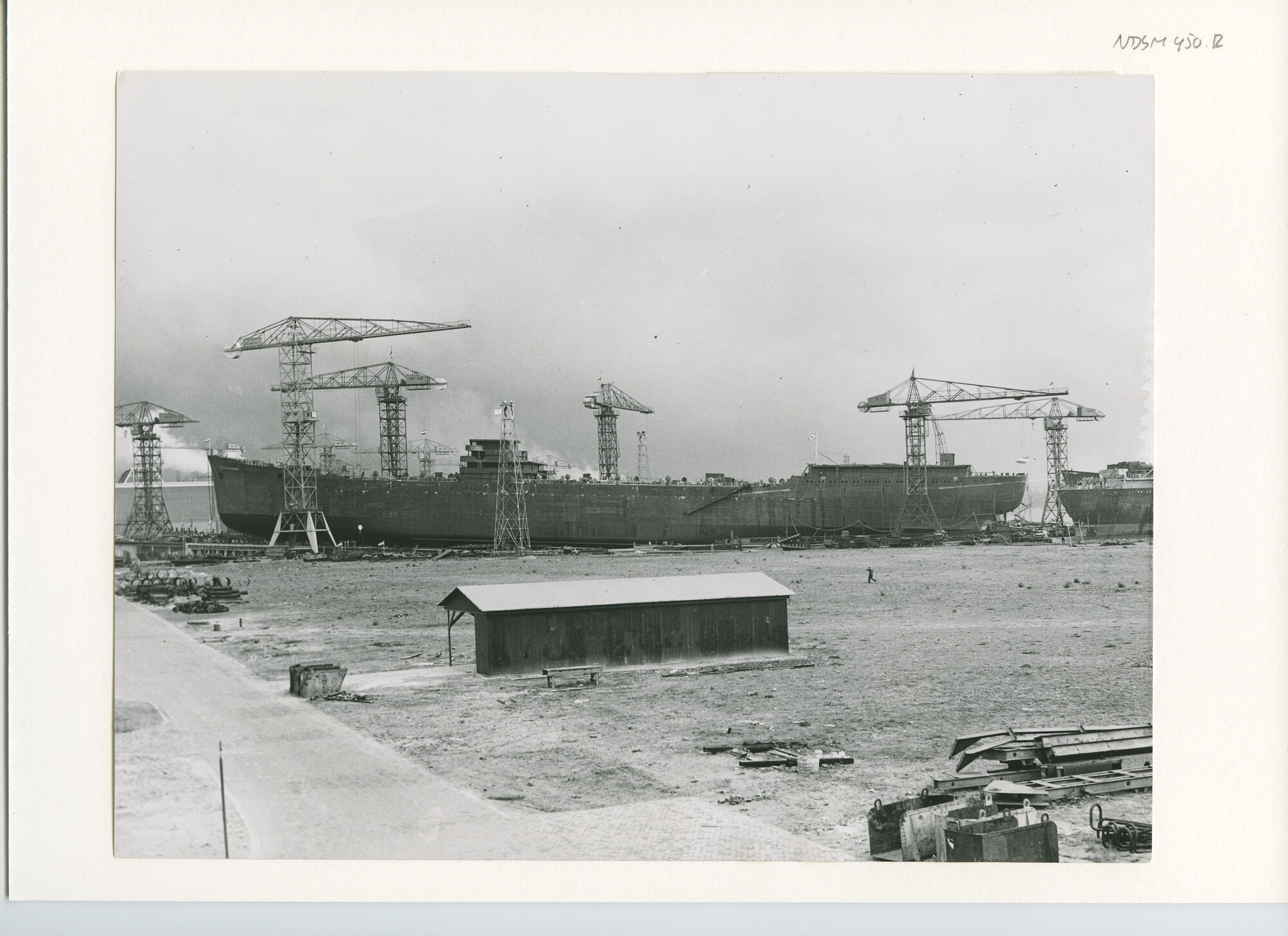 S.5444(2333)2; Foto van de tewaterlating van de tanker ts. Sylvan Arrow; foto