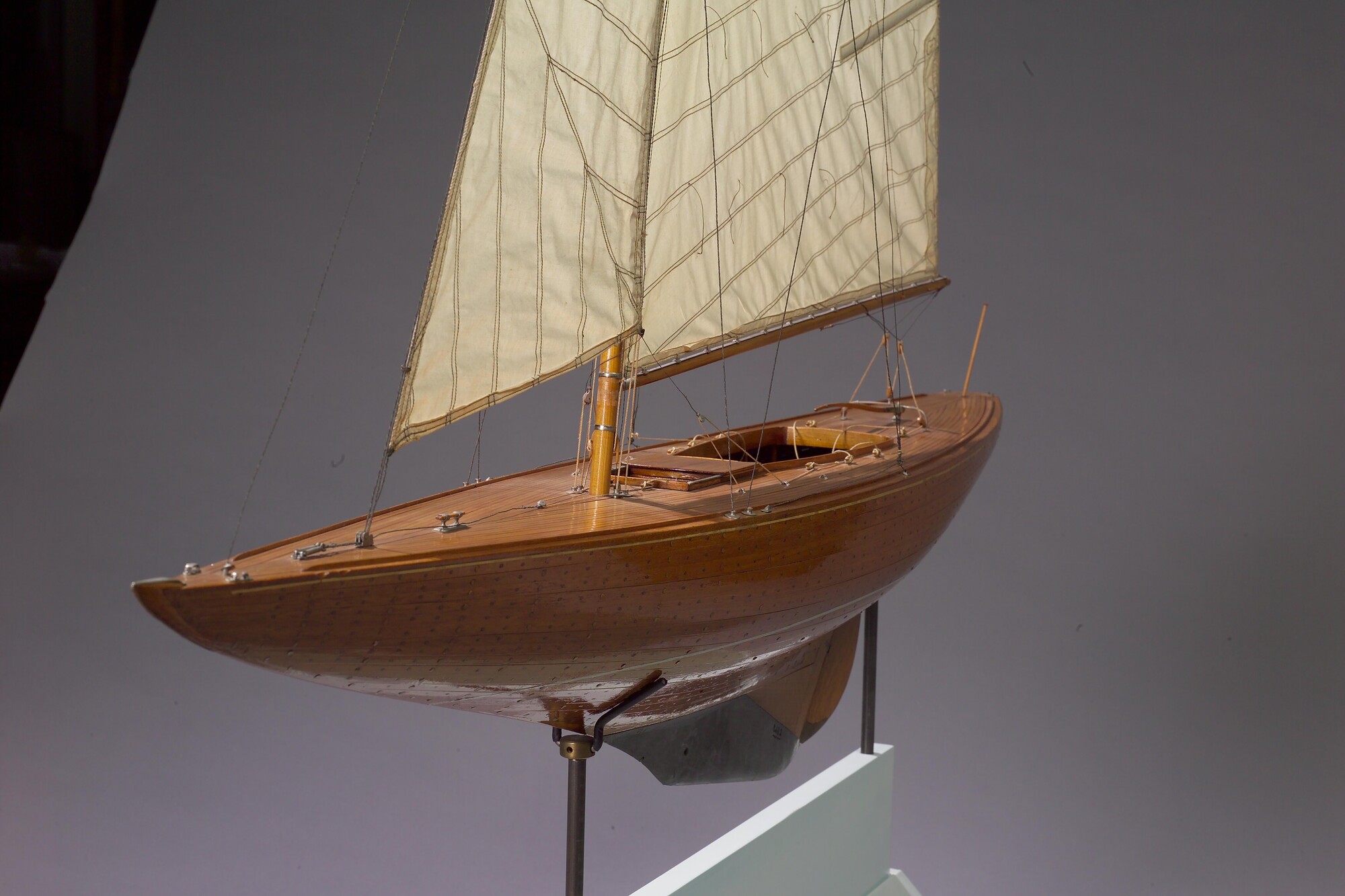 S.0682; Model van het 6-meter jacht Admiraal de Ruijter; scheepsmodel