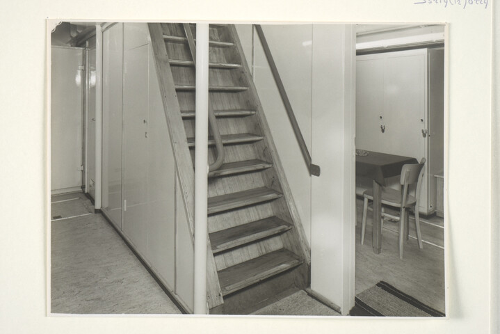 S.5219(12)0229; Interieurfoto's van de zandzuiger 'Sliedrecht XII' gebouwd bij de ASM; fotoreportage