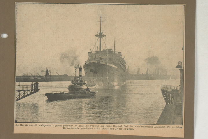 2001.1755; Omslag met vele foto's en knipsels van meest bergingsactiviteiten door Reederij v/h Gebroeders Goedkoop te Amsterdam in de periode 1929 / 1949; omslag