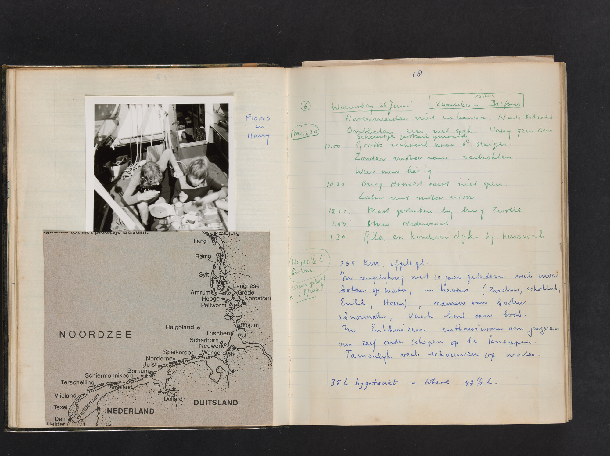 2017.0802; Logboek c.q. fotoalbum van reizen met zeeschouw Grutto (II) in Nederland, Duitsland en Denemarken, 1973-1974; logboek