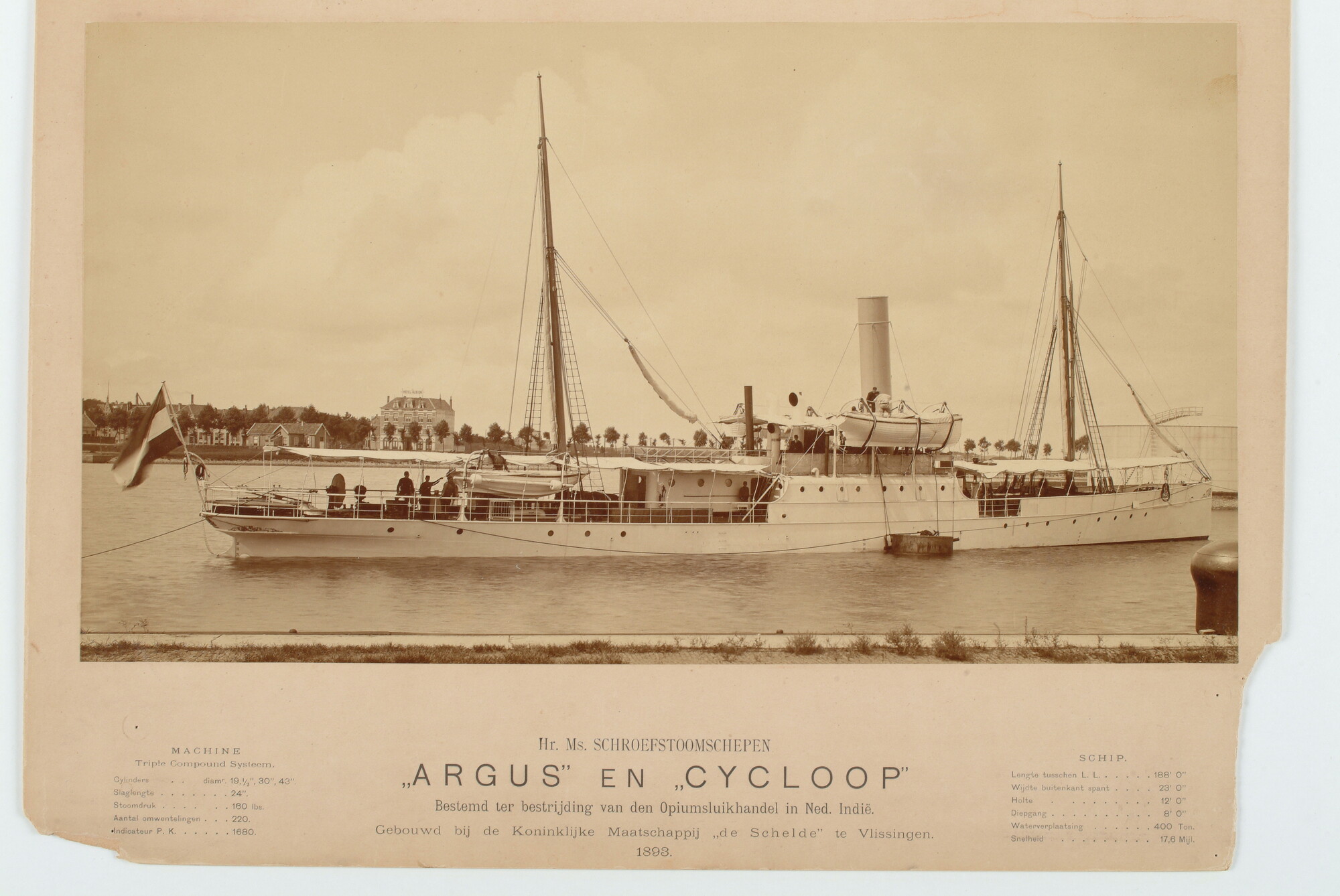 S.0525(52)7; Het schroefstoomschip Zr.Ms. 'Argus' (of 'Cycloop') bestemd voor de bestrijding van de opiumsluikhandel; foto