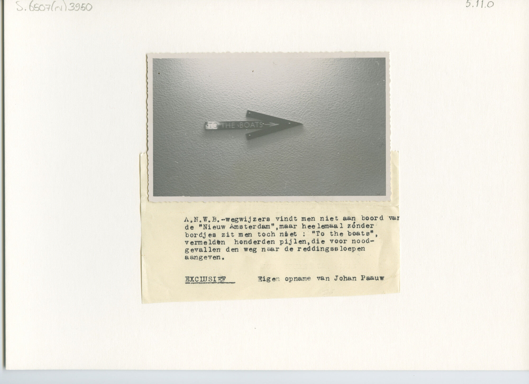S.6507(01)3950; Foto van aanduiding To The Boats a/b s.s. Nieuw-Amsterdam (1938-1973); foto