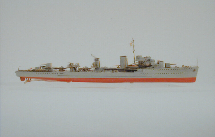 B.0203(01); Model van de torpedobootjager Hr.Ms. Isaac Sweers; scheepsmodel