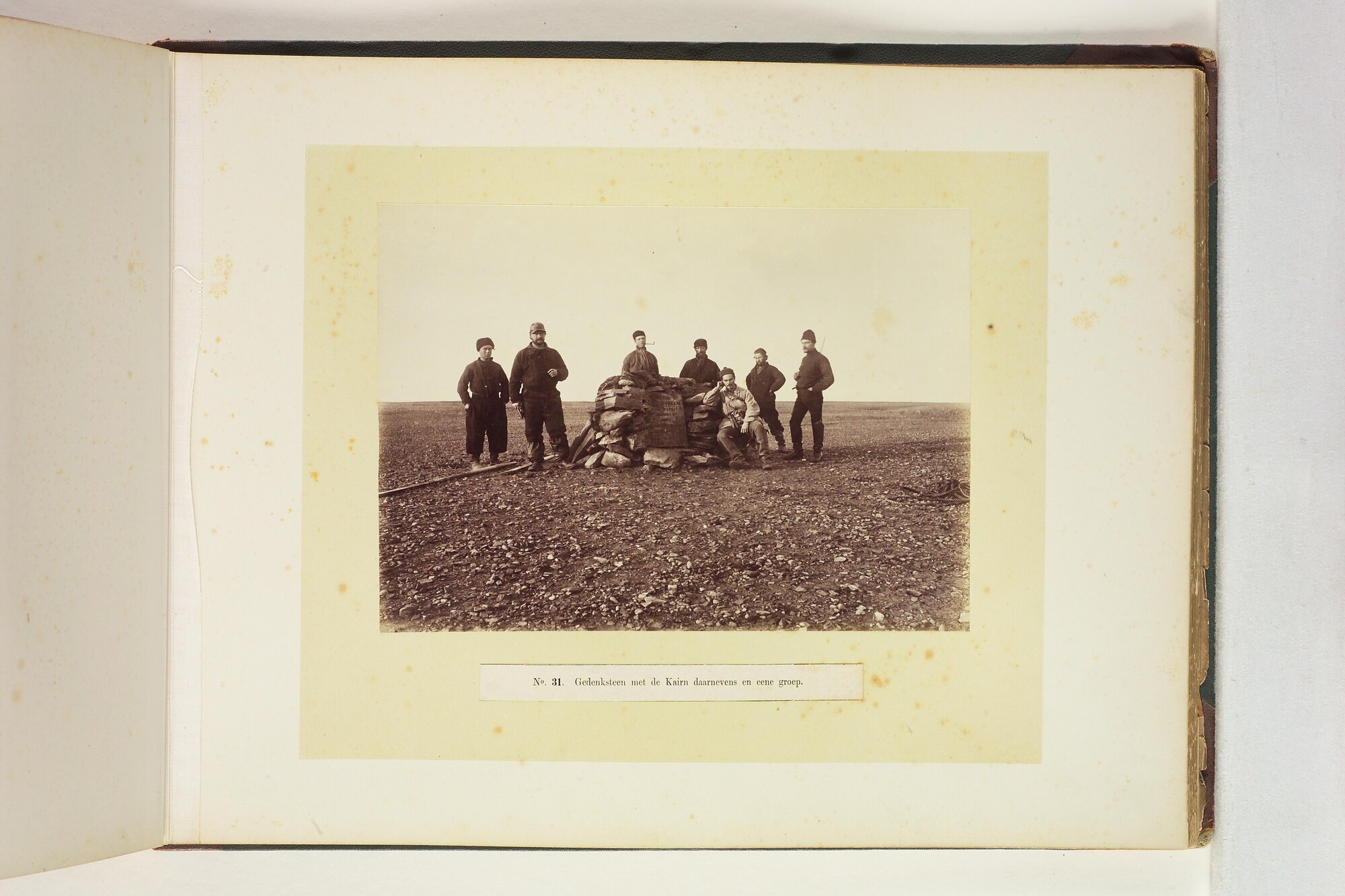 S.2956(09); Album met foto's van de Tweede Noordpoolexpeditie van de Willem Barents; fotoalbum