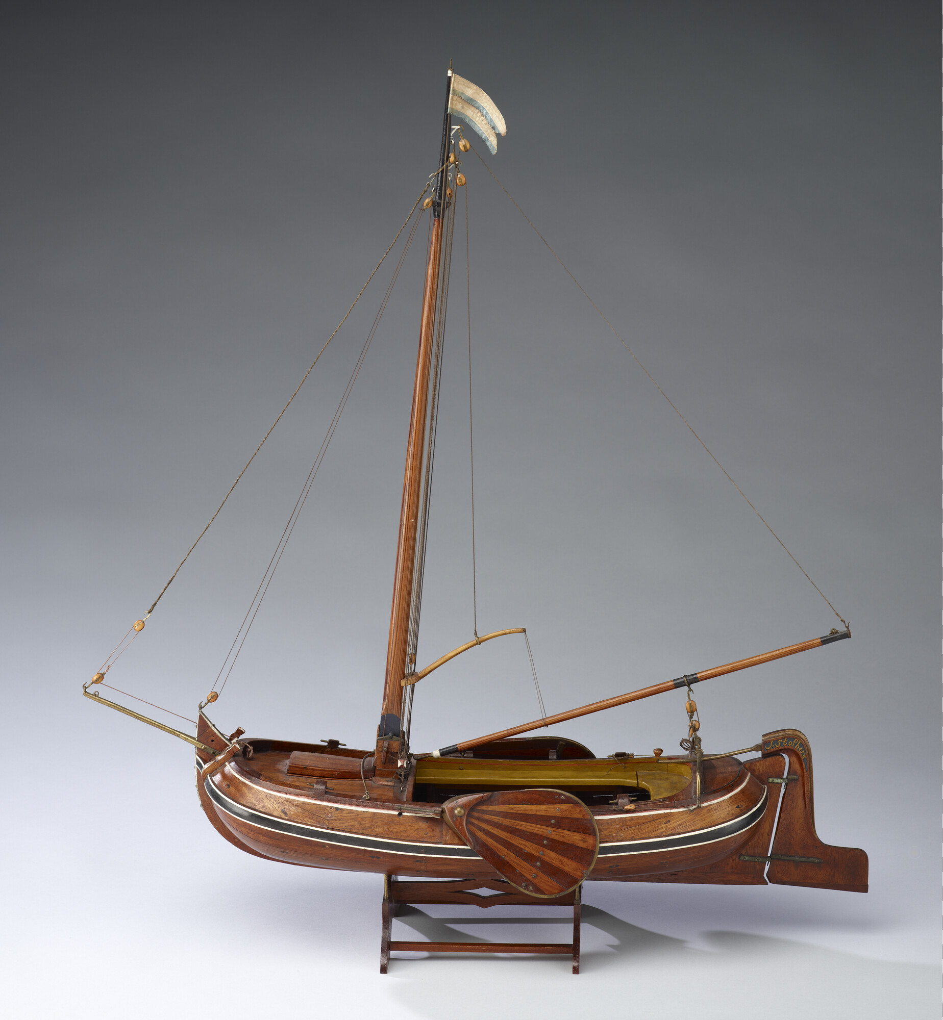S.1225(02); Model van het jacht Voorwaarts; scheepsmodel