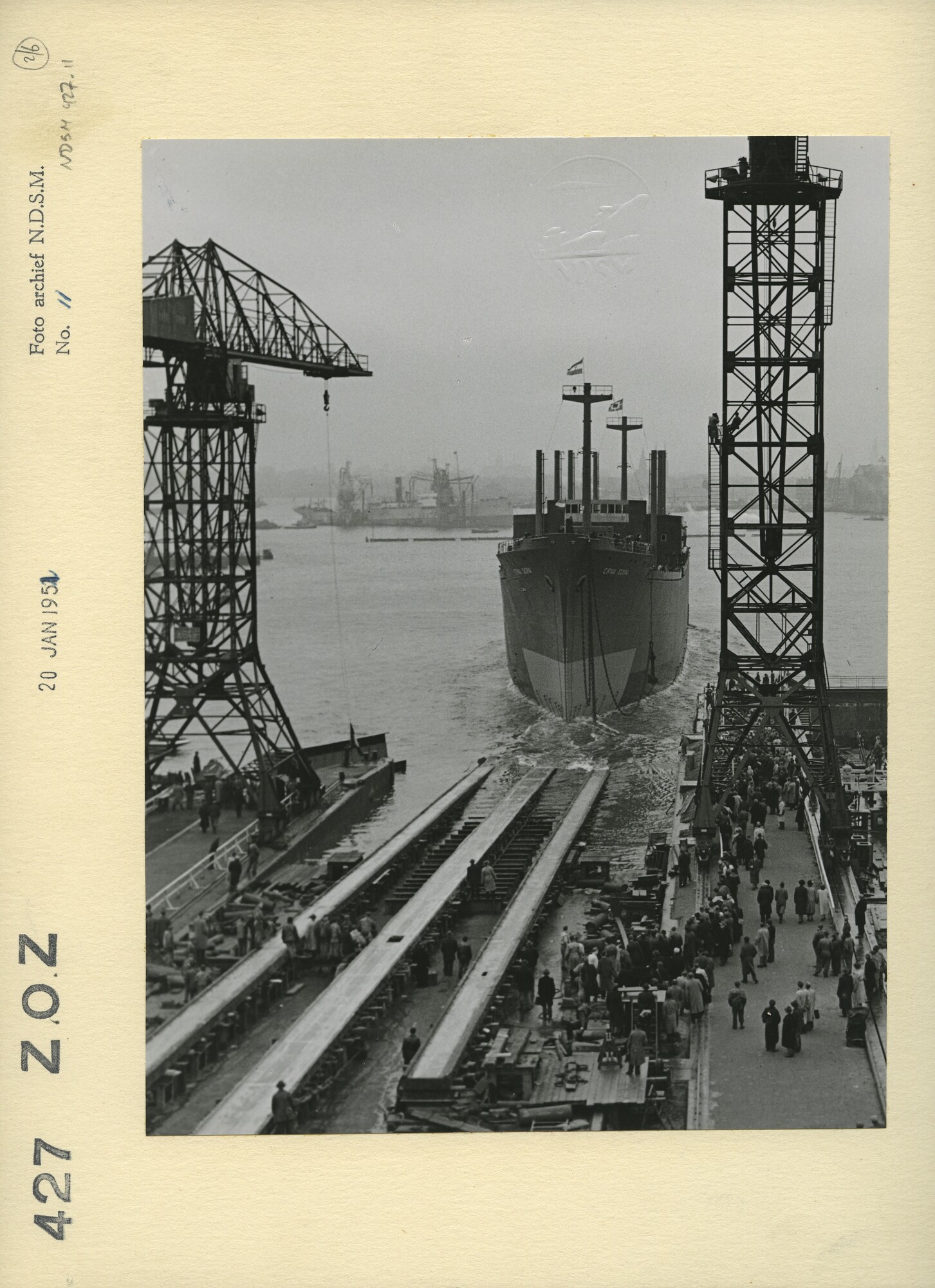 S.5444(01914)02; De tewaterlating van het vrachtschip ms. 'Crna Gora'.; foto