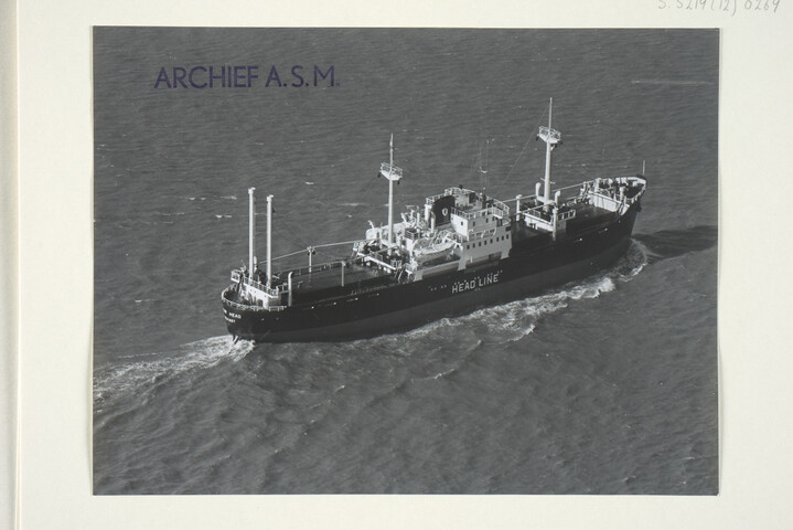 S.5219(12)0269; Luchtfotos van de proeftocht van het Noord-Ierse (Laker) vrachtschip [...]; fotoreportage