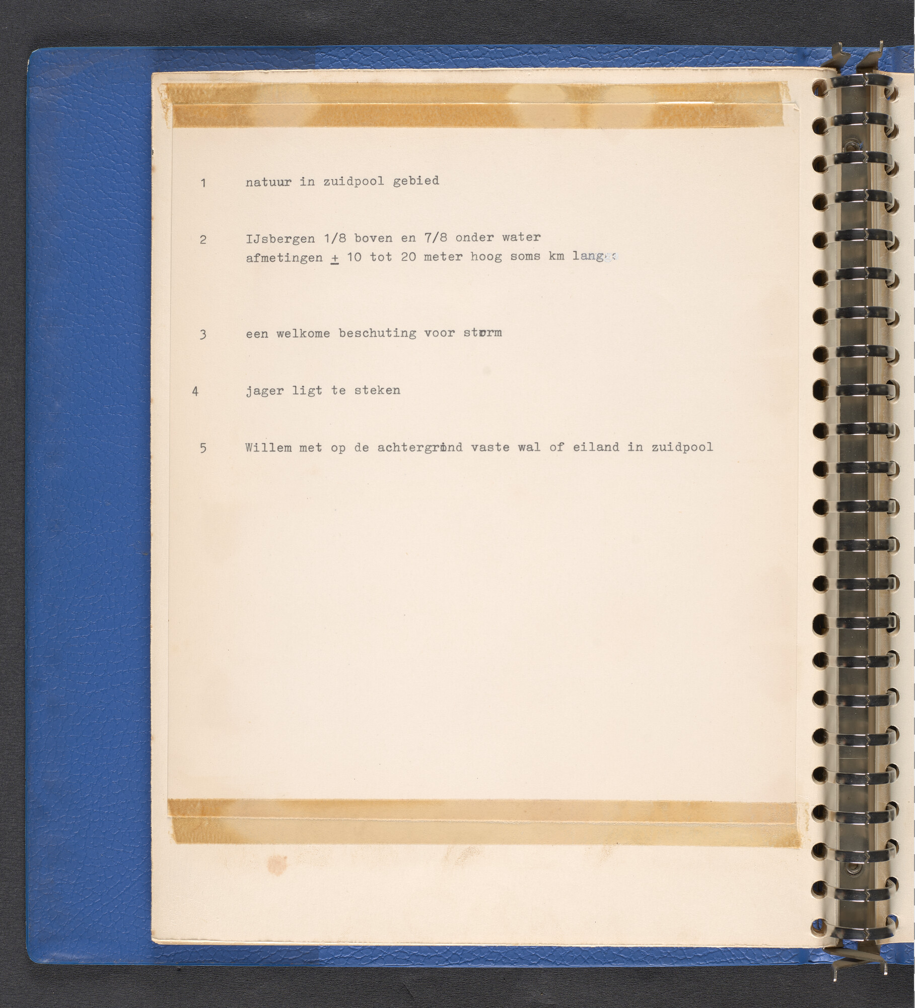 2022.1516; Multomap met foto's gemaakt tijdens reizen van walvisfabrieksschip Willem Barendsz (I), seizoenen 1947-'48 t/m 1950-'51; fotoalbum